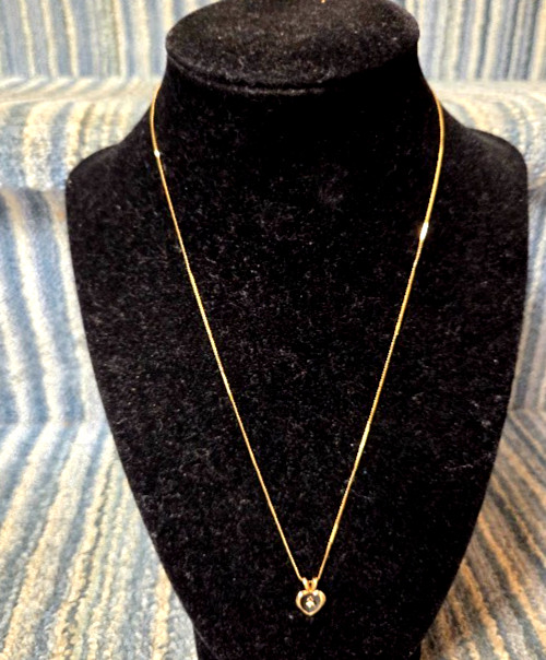 Vintage 14k Solid Yellow Gold Diamond HEART Shaped Pendant/Necklace 1.8 Grams