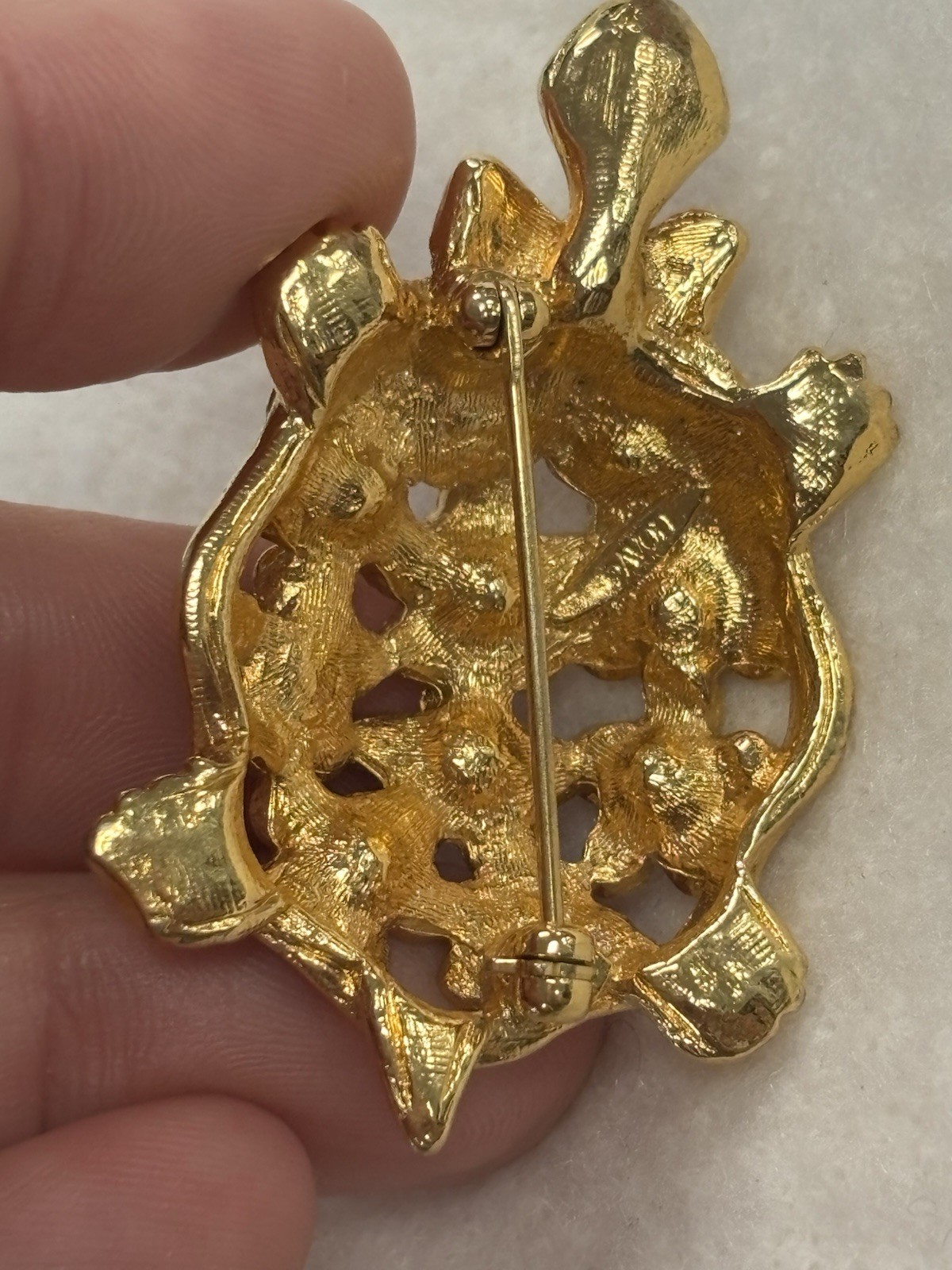 Vintage Turtle Brooch Lot Avon SAI Enamel Rhinestone Gold Tone Sea Turtle Pins