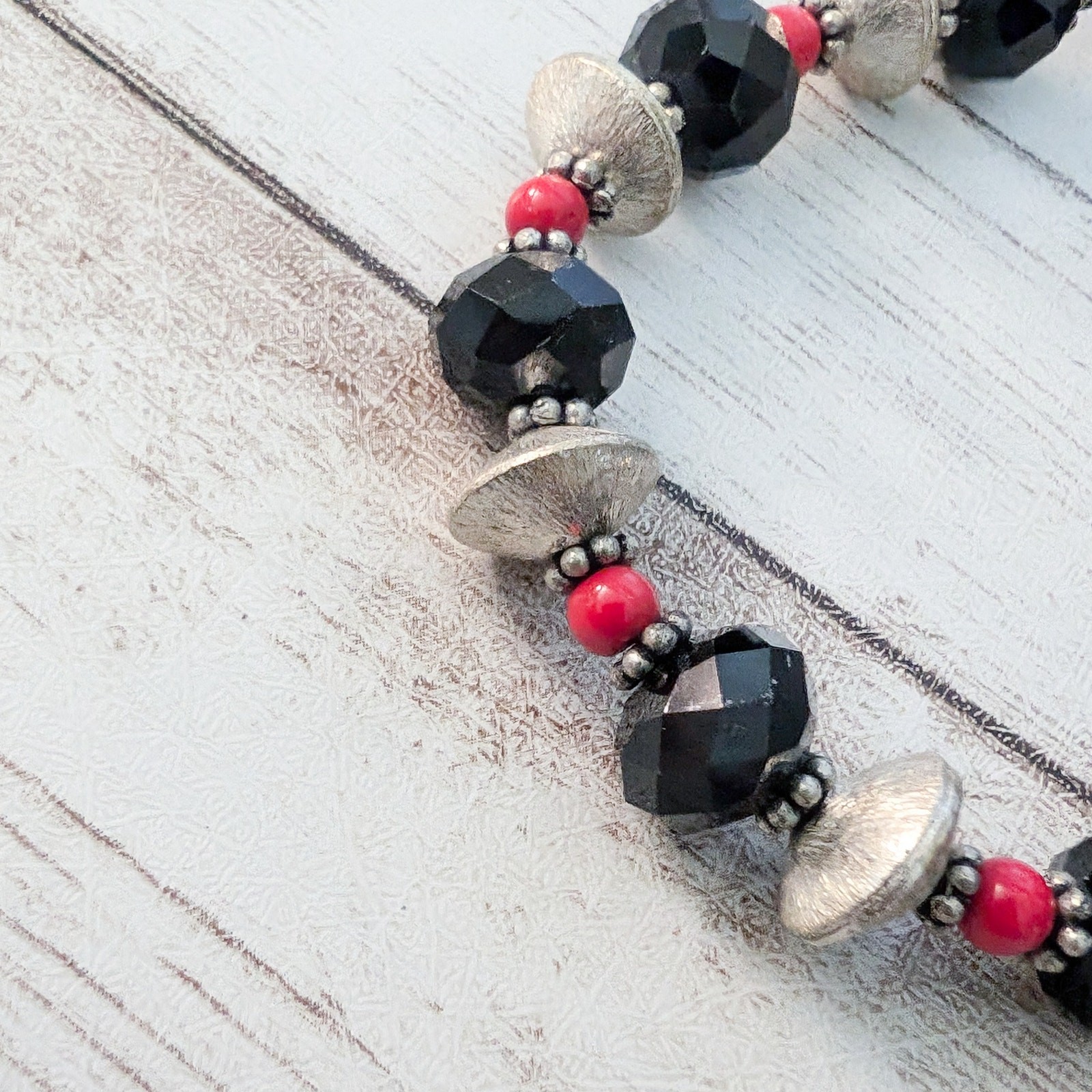 Vintage Bracelet – 7.5″ Black & Red Bracelet