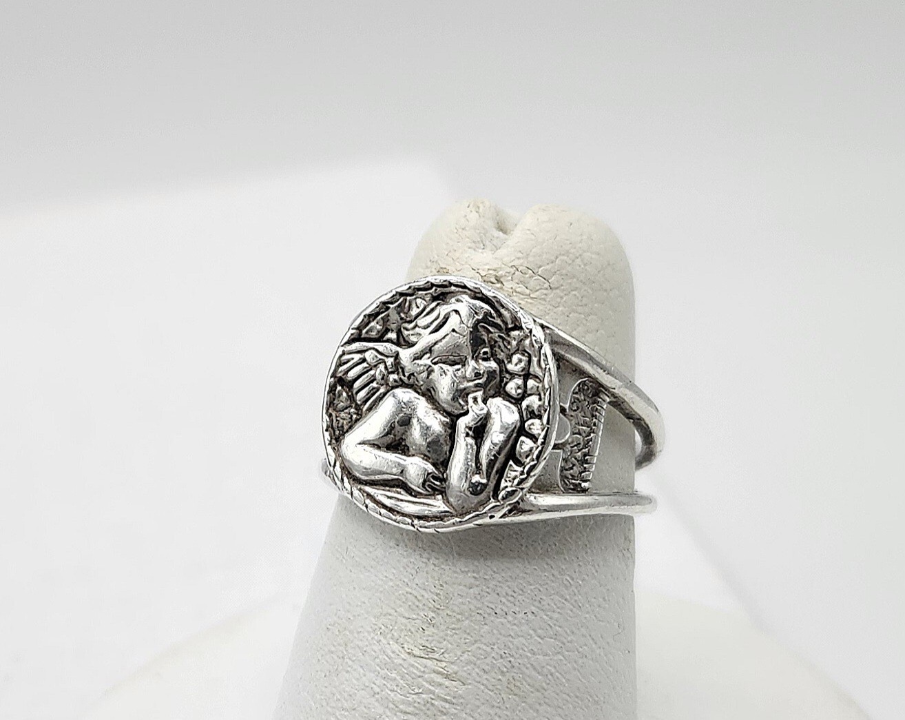Designer Vintage Shube’s Dakota West Sterling Silver Cherub Angel Ring Size 5