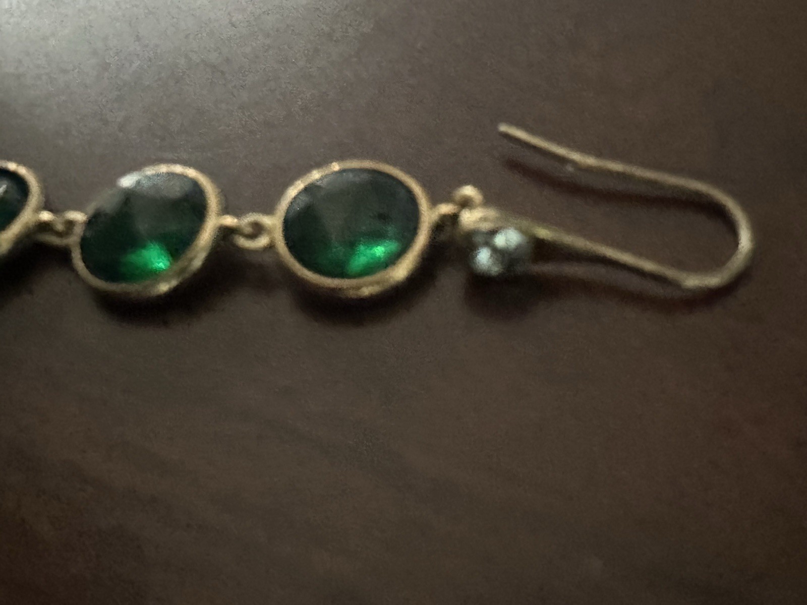 Stunning Lanthanon Green Crystal Gold Henri Bendel Vintage Dangling Earrings NWT