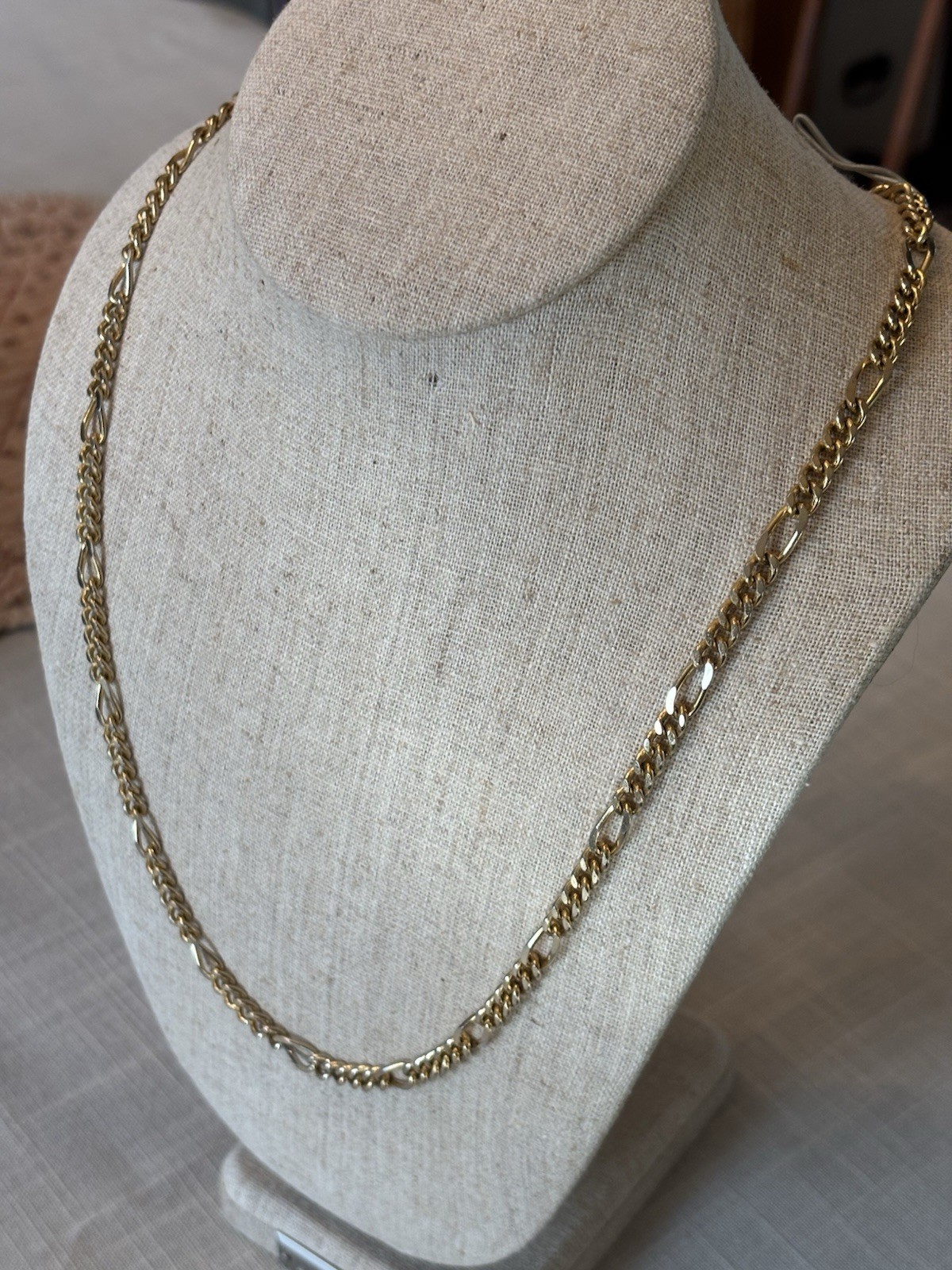 Vtg Gold Plate 24 Inch Figaro Chain Necklace Lobster Claw Clasp Excellent