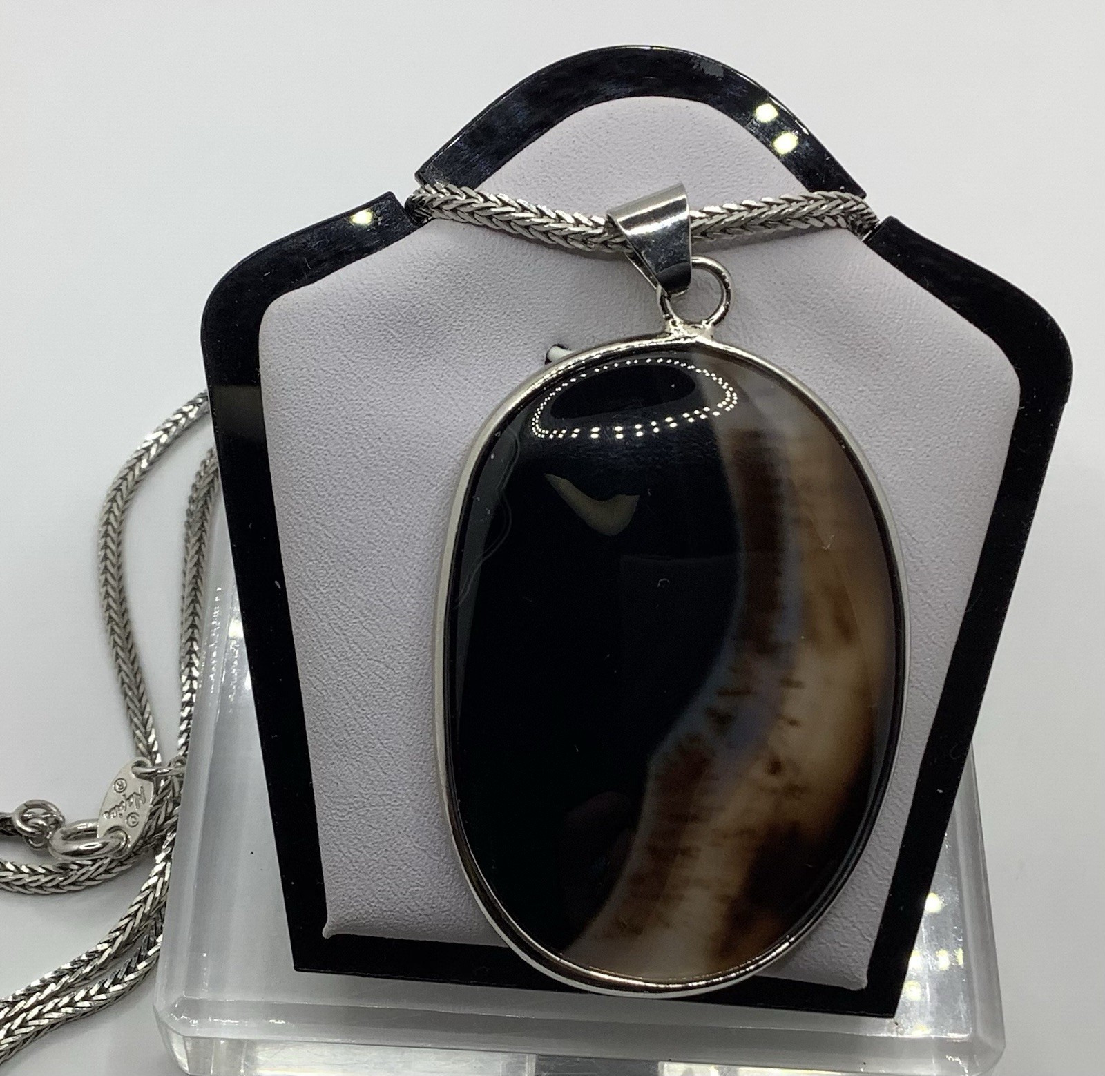 Vintage Signed Napier Silvertone Agate Pendant Square Spiga Wheat Chain Necklace