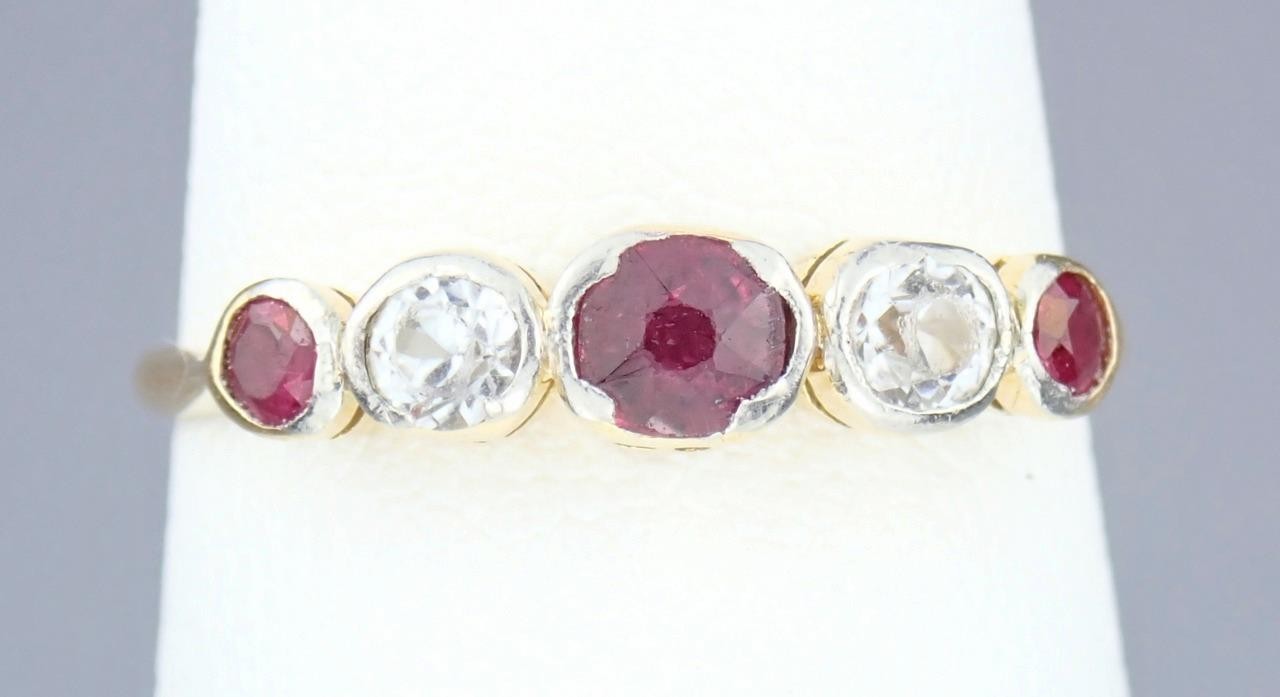 Lovely Antique Art Deco 18K Gold Platinum Ruby White Sapphire Five Stone Ring 5
