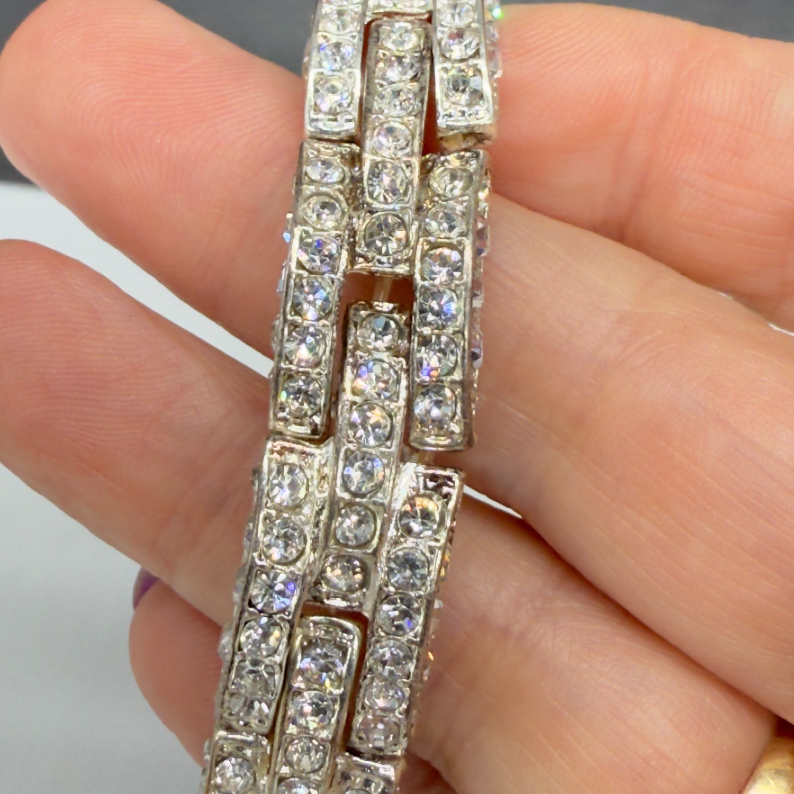 Vintage Bracelet Rhinestone Stretch Banded Bangle READ