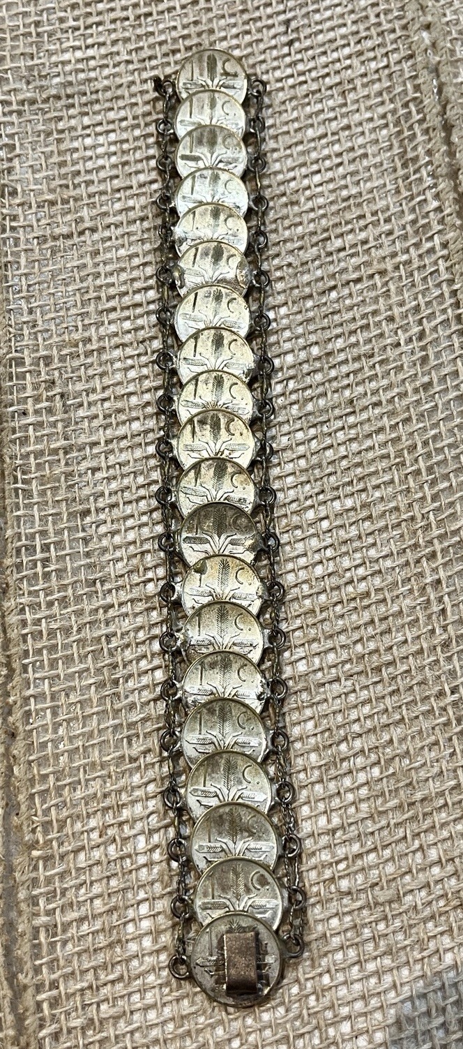 Vintage Mexican Coin Bracelet Centavos Coin Link Souvenir 8″ 1950s’ Retro