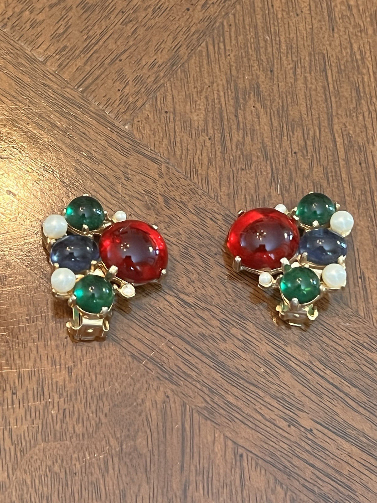 Vintage Moghul Multicolor Glass Cabochon Faux Pearl Stud Earrings Gold Tone Nice