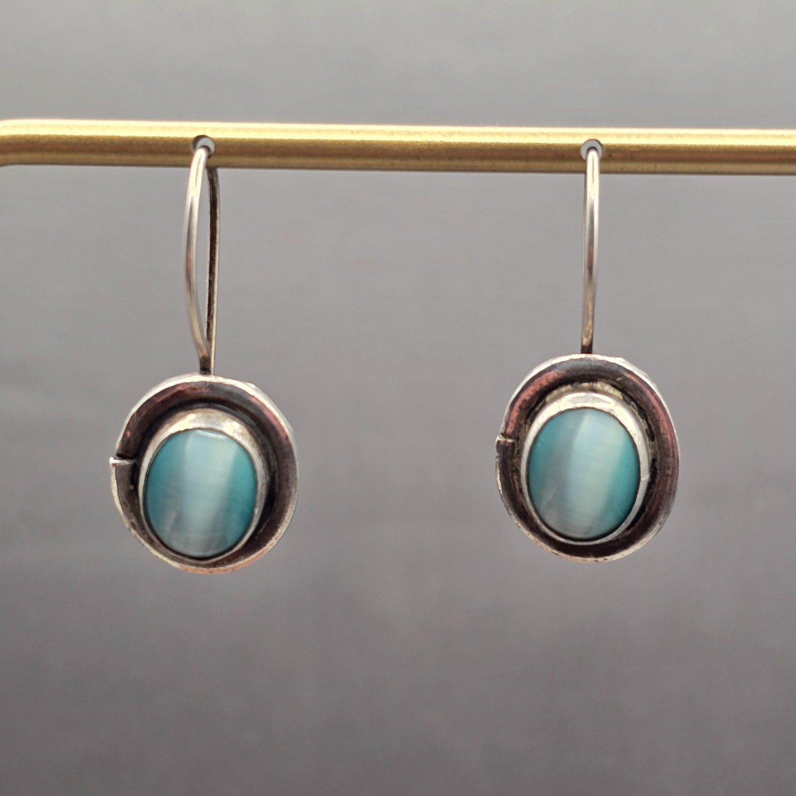 Vintage Sezgin Sterling Silver Blue Cats Eye Drop Earrings Modernist Dangle