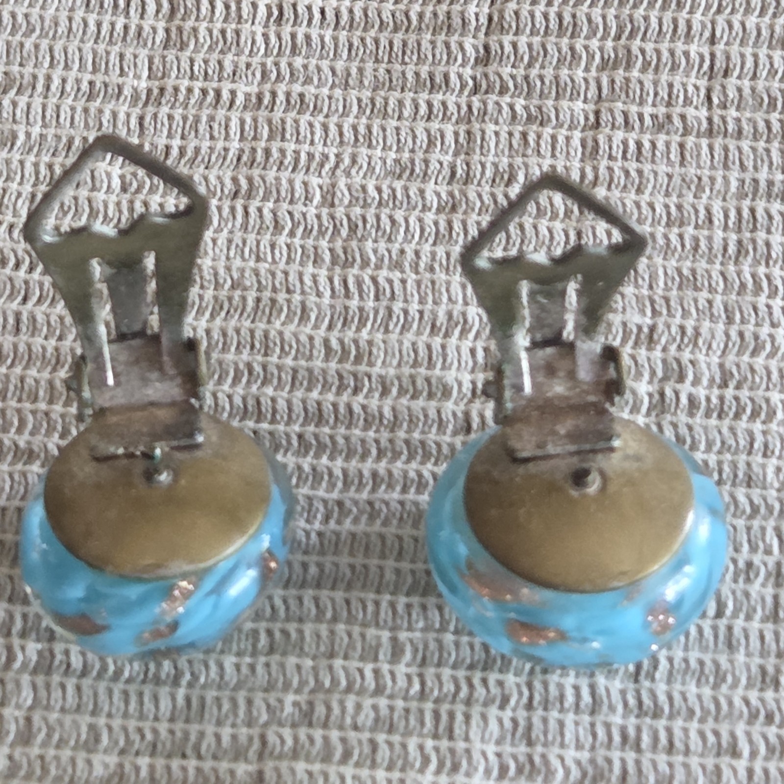 Vtg Light Blue Gold Foiled Venetian Art Glass Necklace & Clip-On Earrings Italy