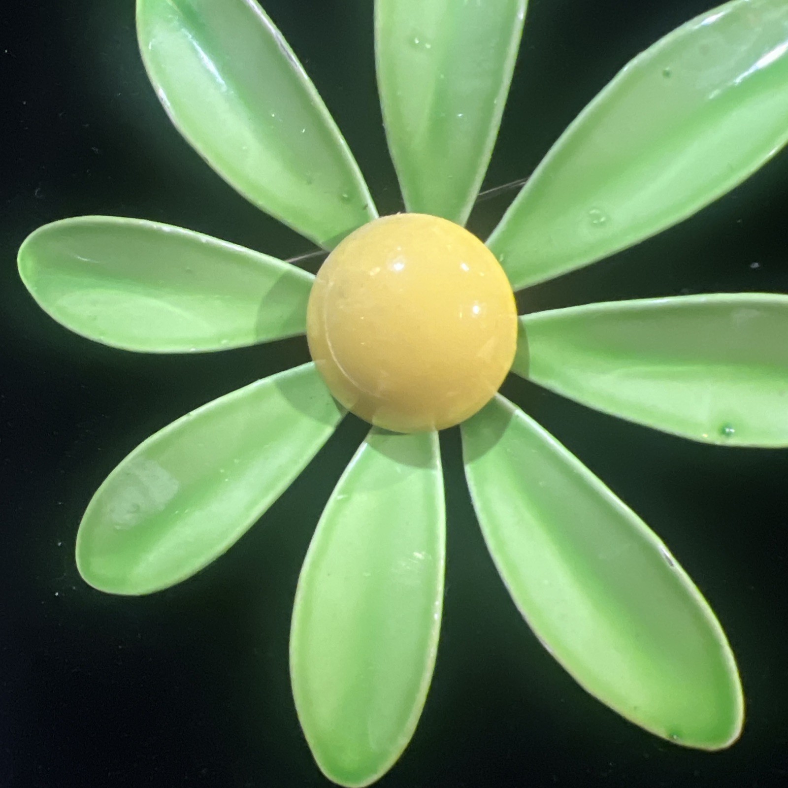 Vintage Lime Green & Yellow Daisy Flower Metal Pin/Brooch 1960’s