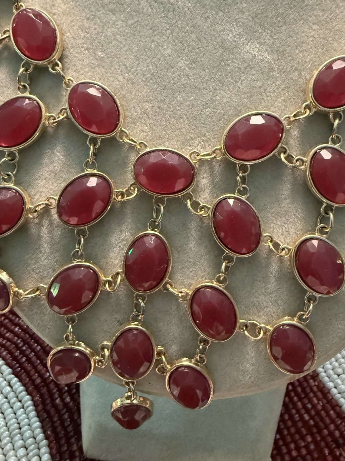 CLASSY 15-17 DRAPING RED NECKLACE/CHOKER – Costume Jewelry