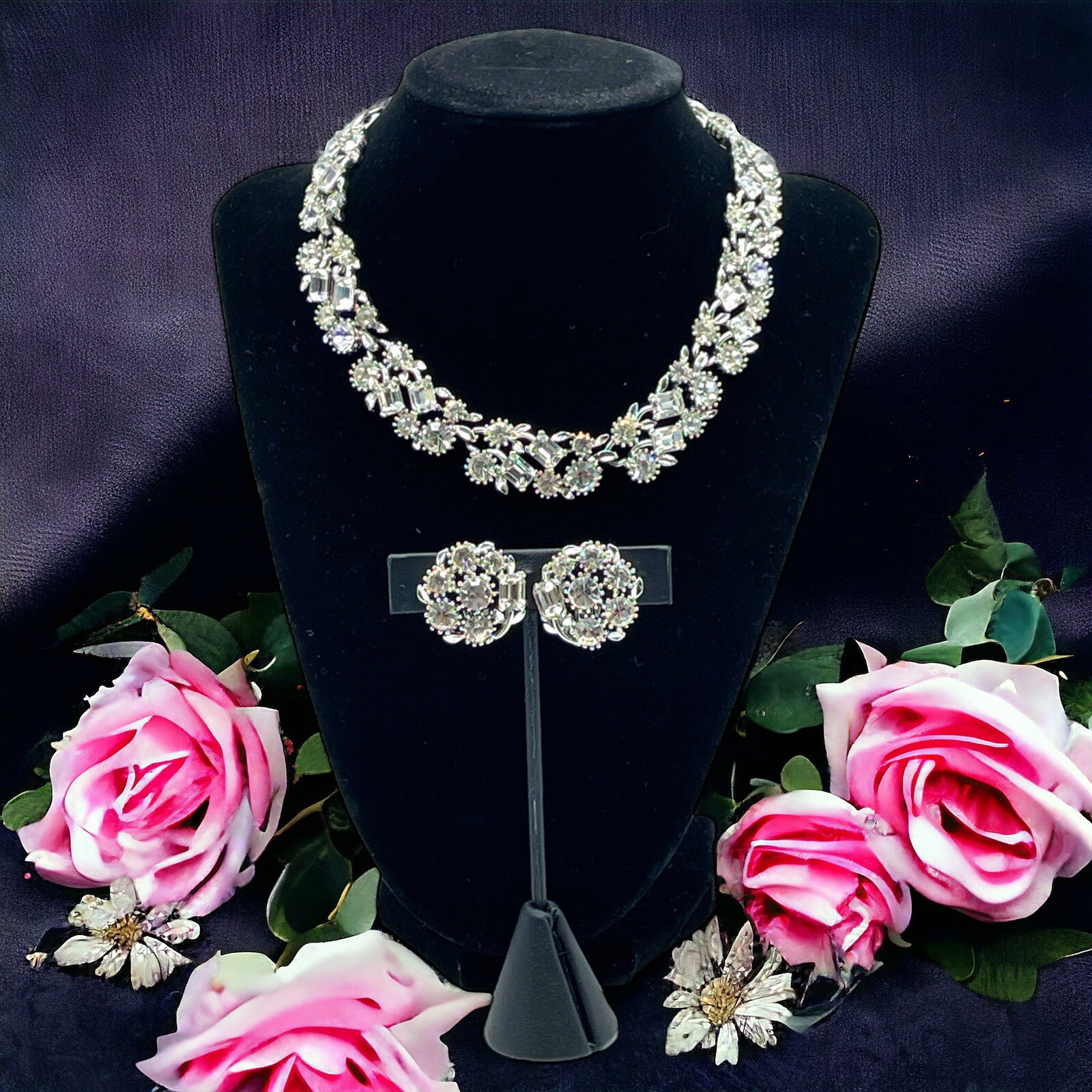 LISNER Colorless 💎 Round And Emerald Cut Floral Rhodium Necklace & Earrings