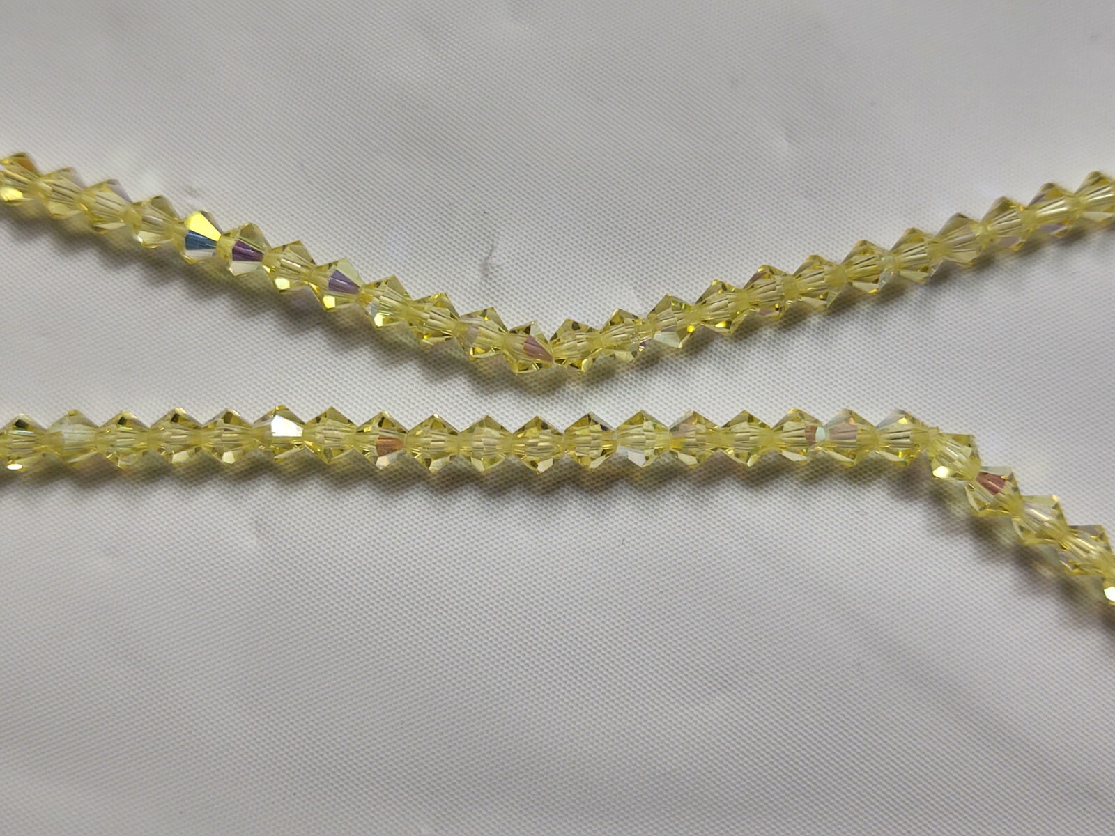 Vintage Yellow Faceted Beaded Stretch Choker Necklace Women’s Costume Jewelry