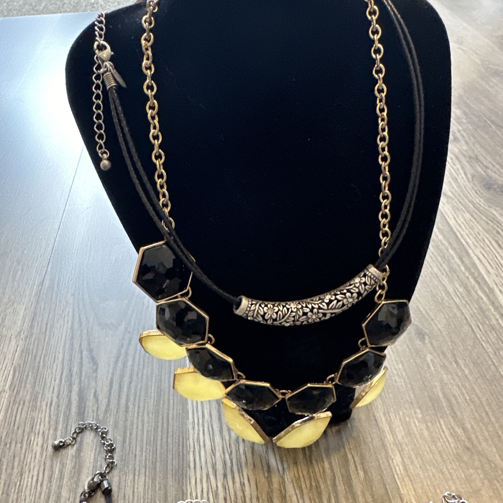 Costume Jewelry Lot – Assorted Necklaces 9 Pc Business Casual Lot!