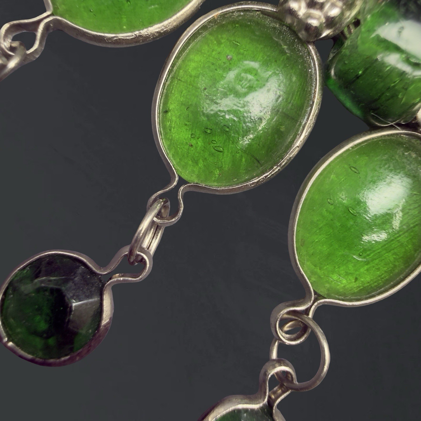 Vintage BOHO Bib Necklace GREEN GLASS Southwest Artisan Drop Dangle India Silver