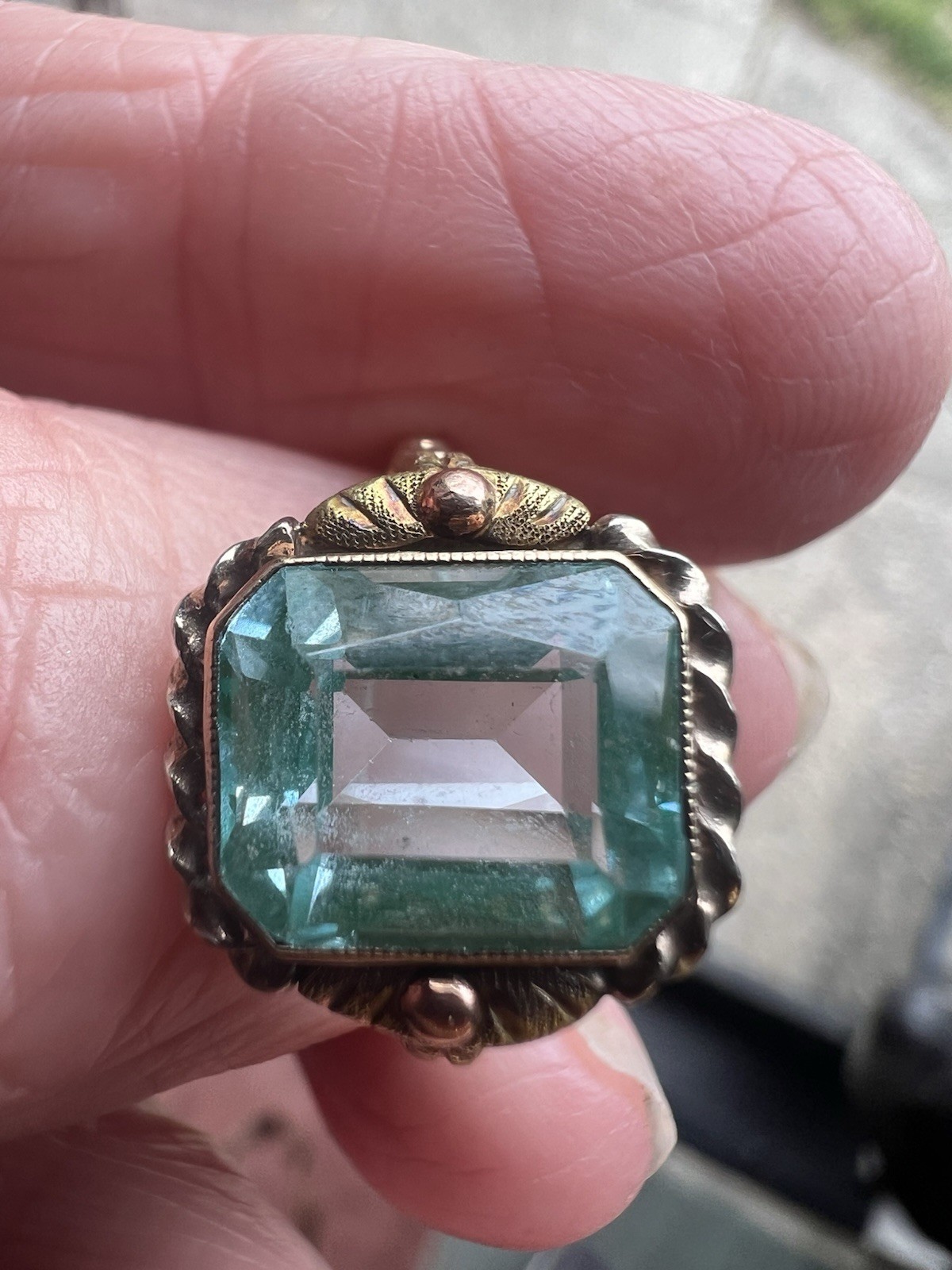Vintage 10K Gold Blue Stone BDA Budlong Docherty and Armstrong Ring