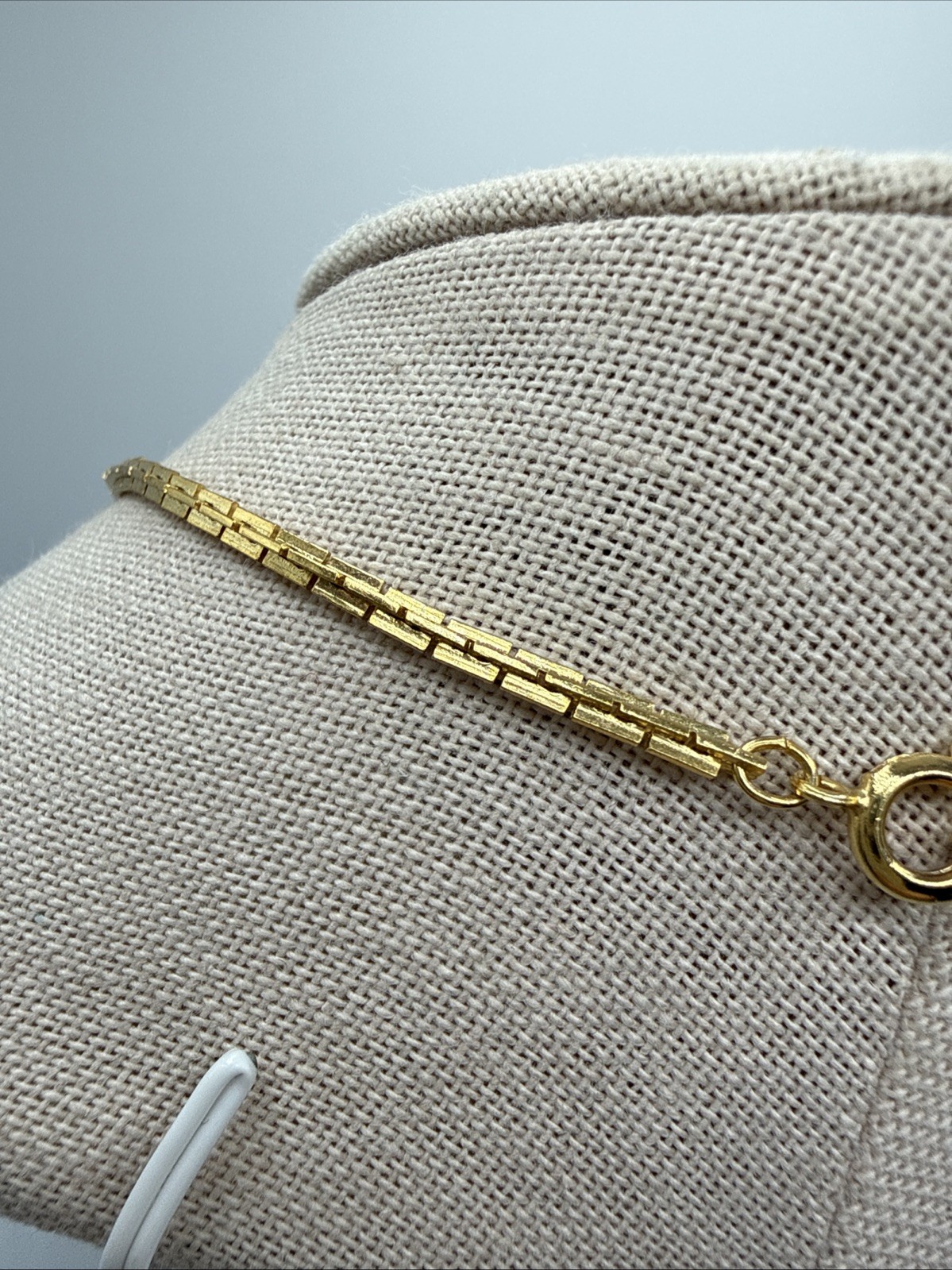 Shiny Gold Tone Bar Link Chain Spring Ring Clasp Necklace 18”