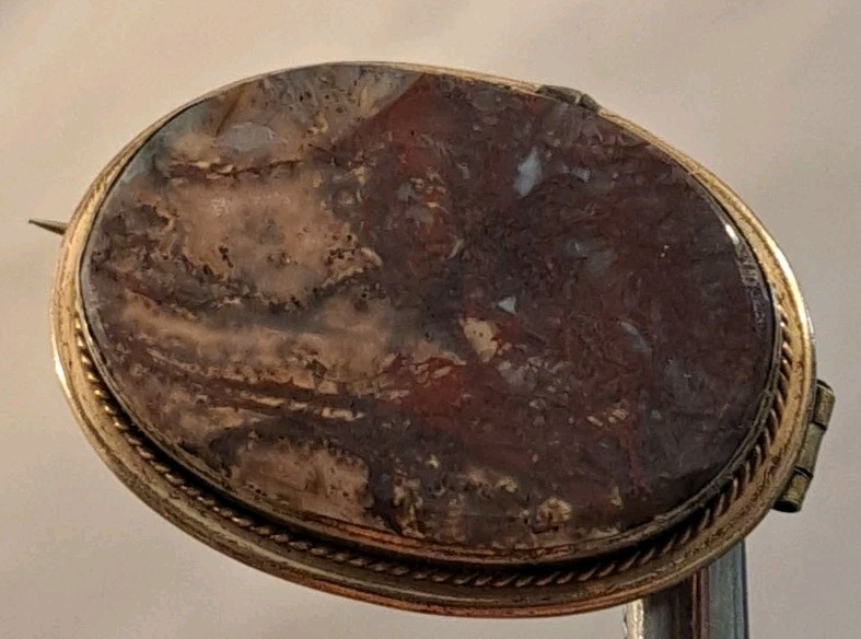 Antique Gold-Plated Blood Agate Translucent Pendant Pin Circa 1900