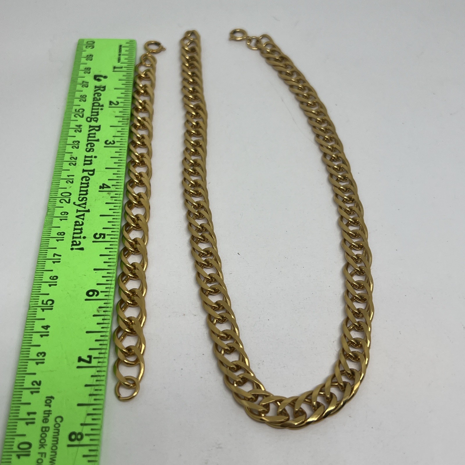 Beautiful Vintage Shiny Gold Tone Double Link 18” Necklace & Bracelet Set