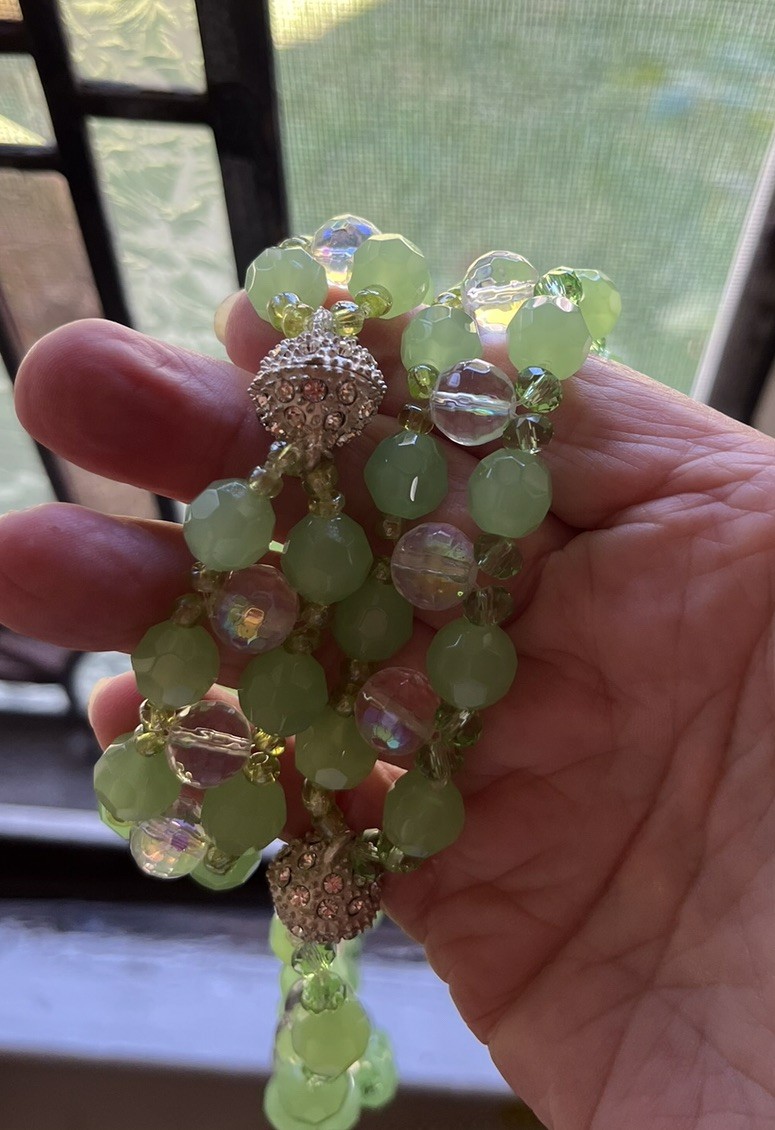 Green Glass & Plastic Necklace And Bracelet