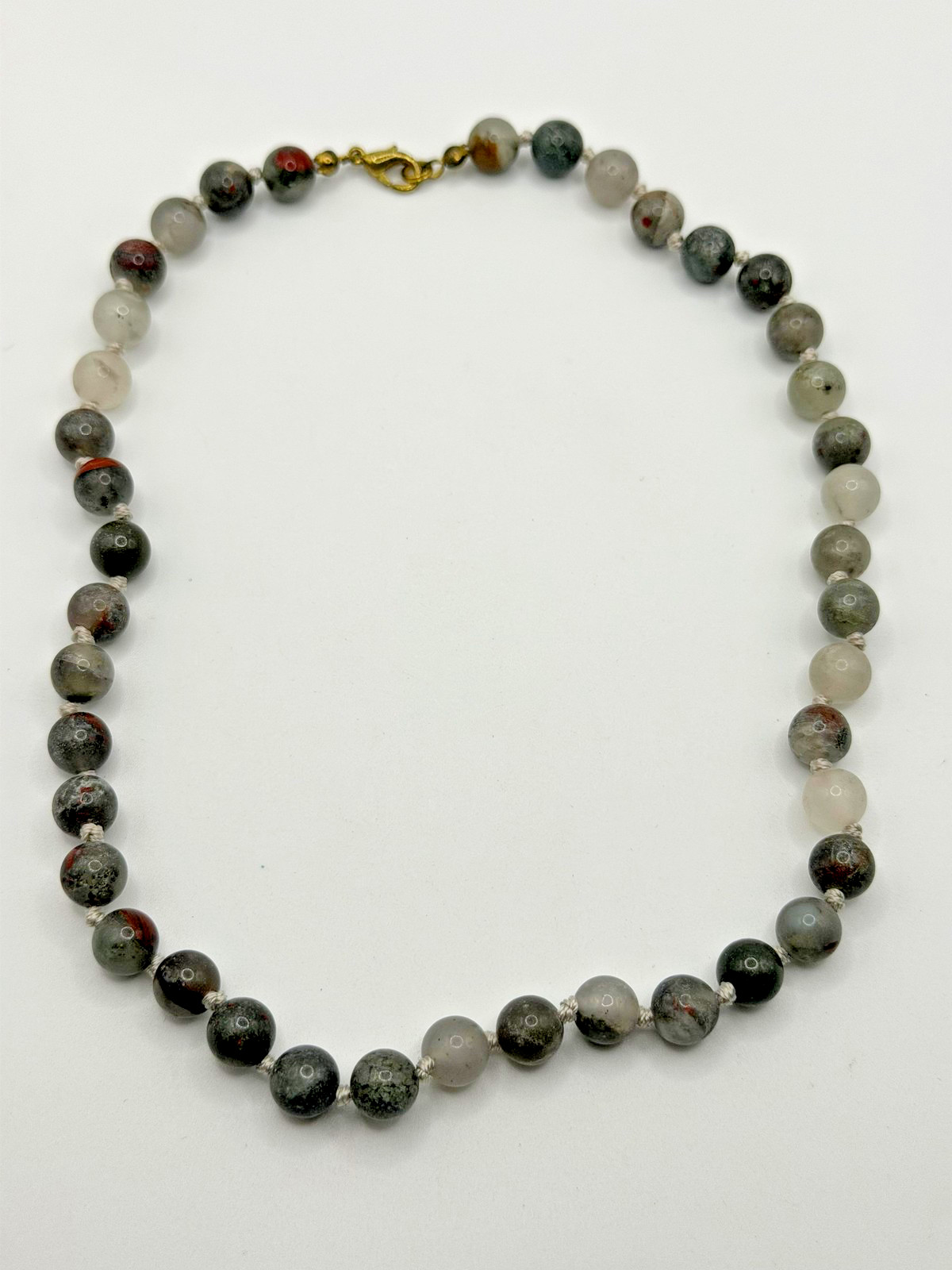 GRAY STONE BEADED NECKLACE 16IN ROUND BEADS HOOK CLASP WOMENS STATEMENT JEWELRY