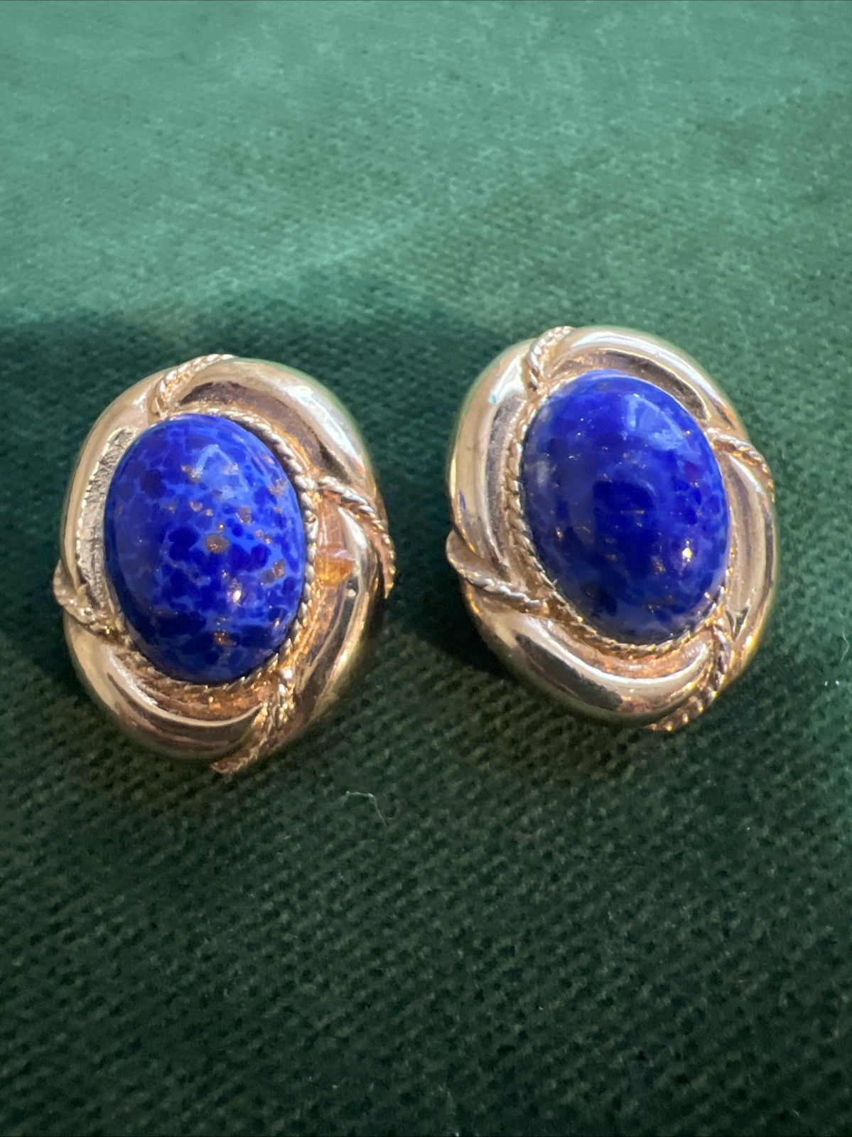 Vtg Signed Gay Boyer Gold Tone Blue Lapis Clip On Earrings