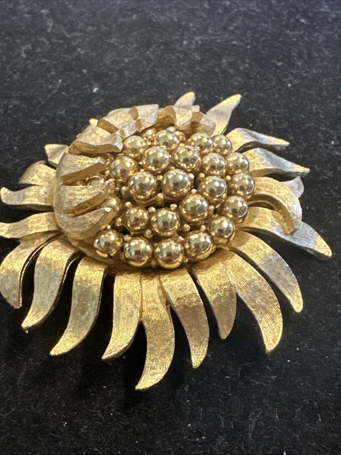 Vintage Crown Trifari Pin Brooch GoldTone Demi-Parure Sunflower Flower 2″