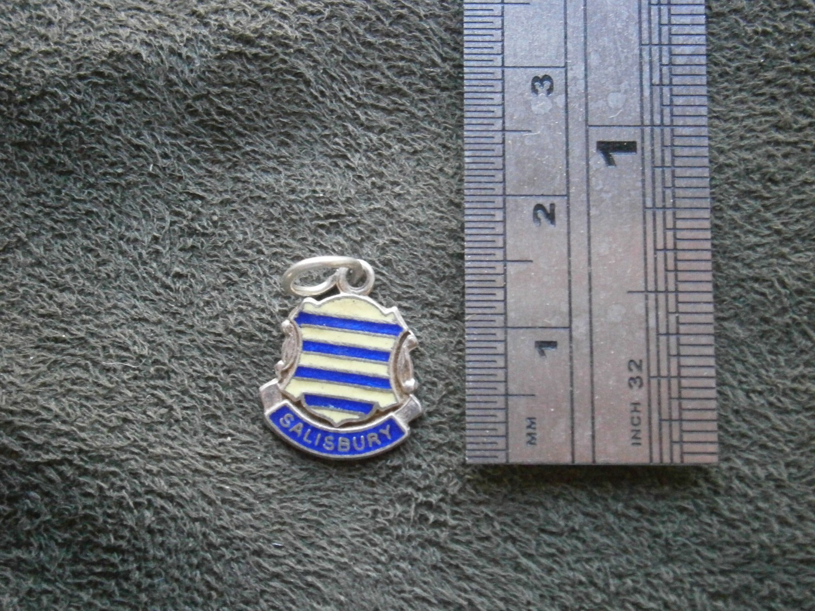 Salisbury England Vtg Sterling Silver Enamel Travel Bracelet Charm Shield 1.0g