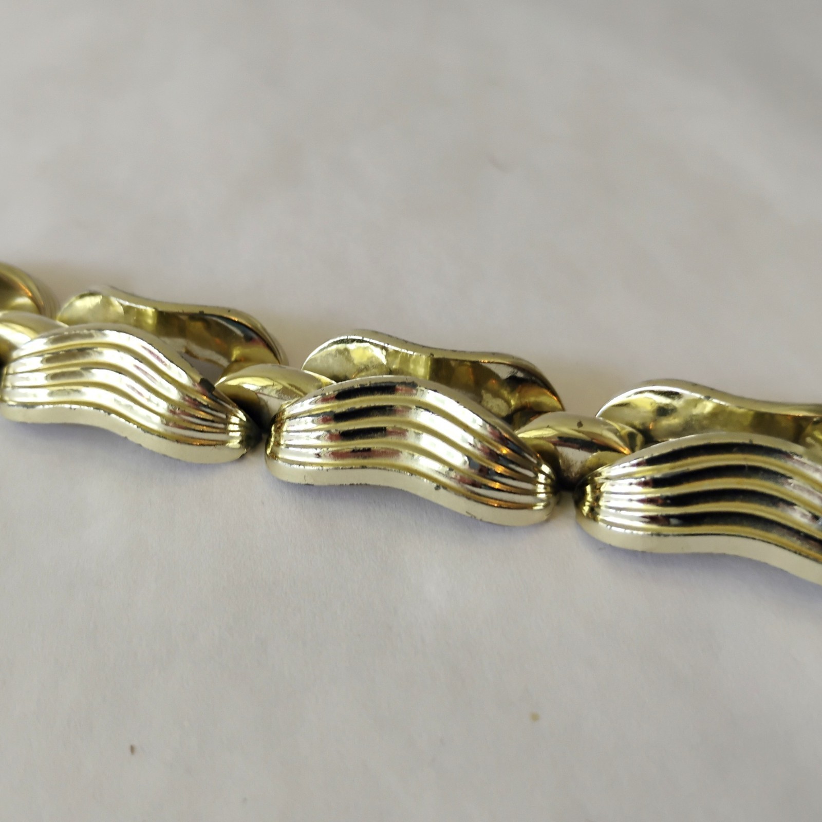 Vintage Chunky Puffy Gold Tone Link Bracelet Mid Century Holloware Heavy 76grams