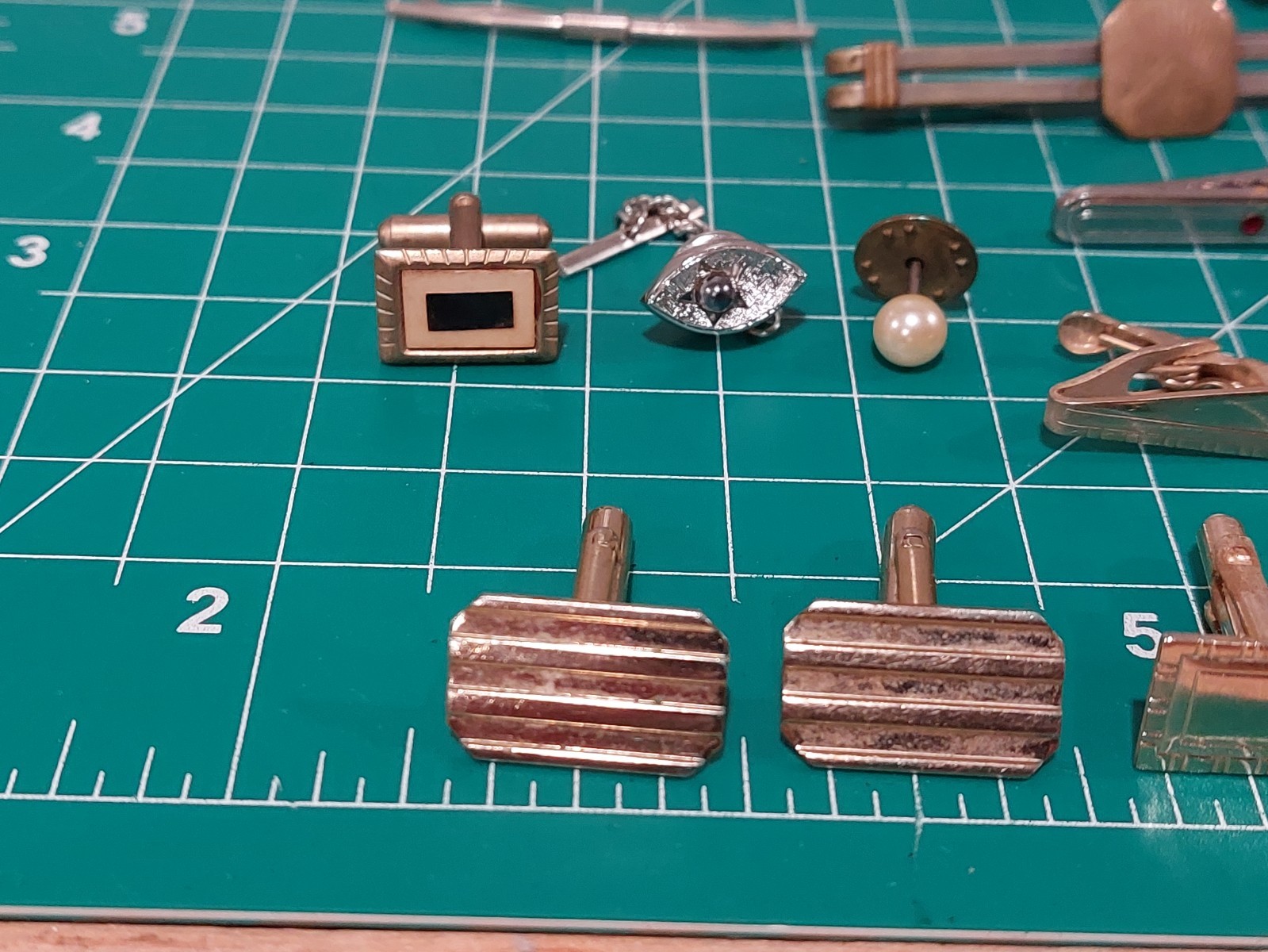 CUFFLINKS Tie Bar Clasp Pin Mens Gold Tone Lot Swank Anson ETC