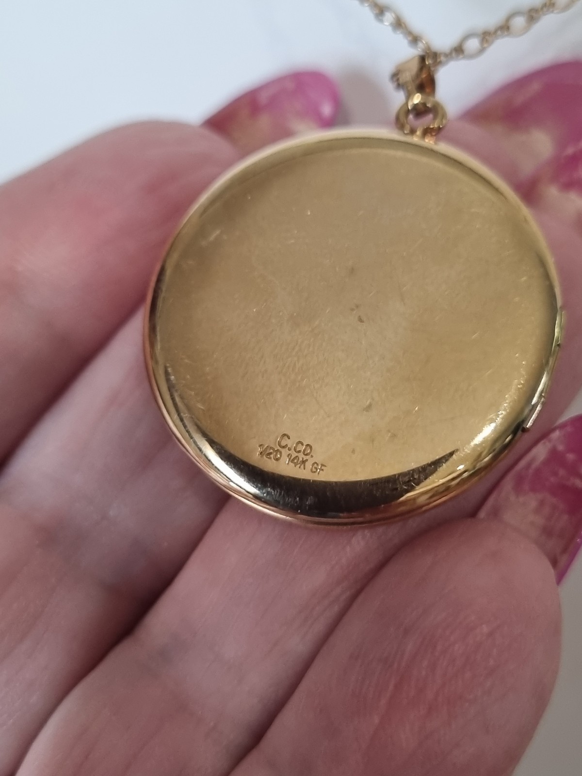Vintage 14k Gold Fill Locket Black Hills 10k 12k Solid Trim USA made See Video