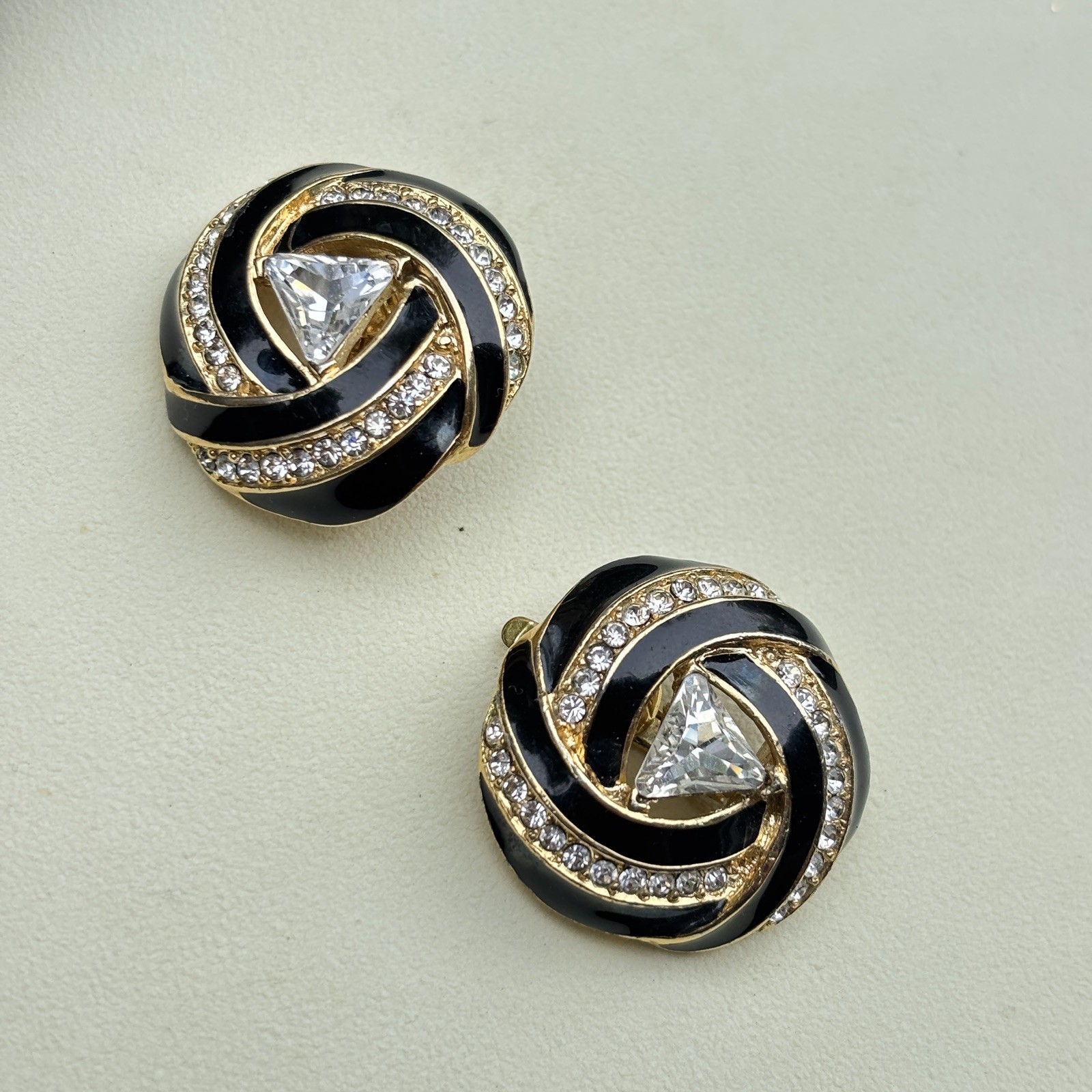Vintage Trifari Trillion Cut Clear Rhinestones Black Enamel Earrings Gold Tone