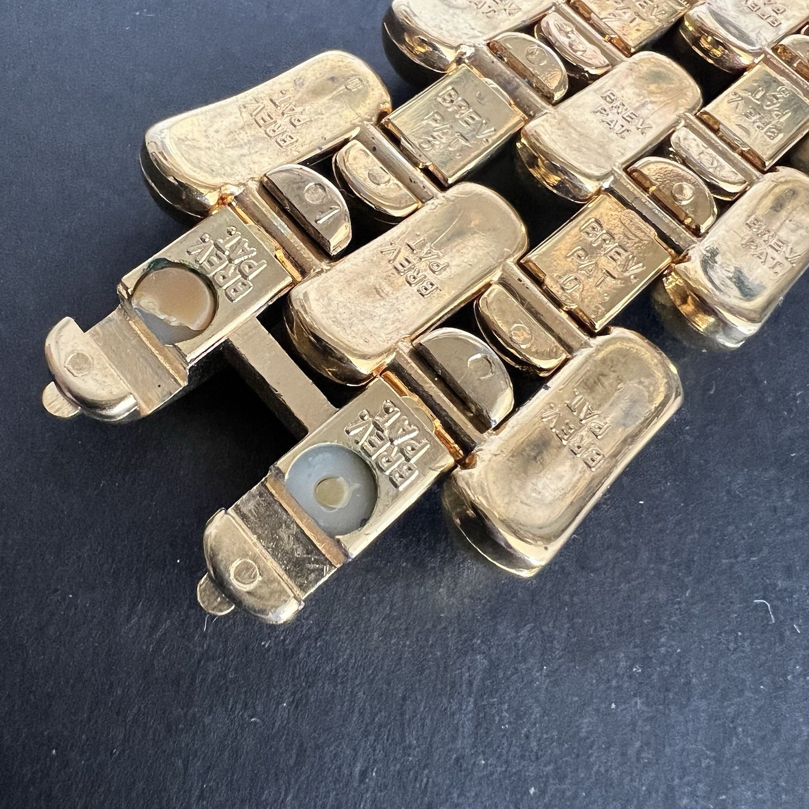 Vtg Italian Bracelet Brev. Pat. gold Plate 1960s Mid Century 8″ (CLASP DAMAGED)