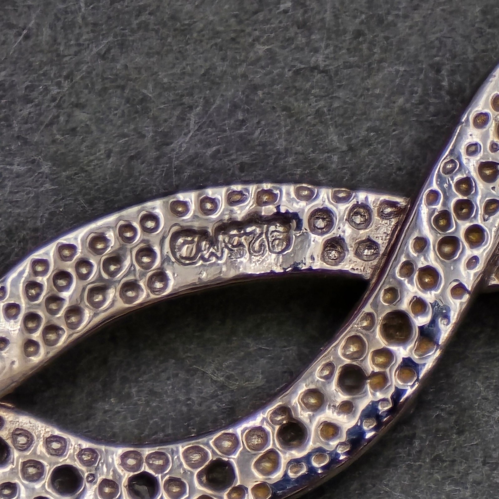 Vintage CW Sterling Silver CZ Infinity Wave Bar Choker Necklace 15″ Designer