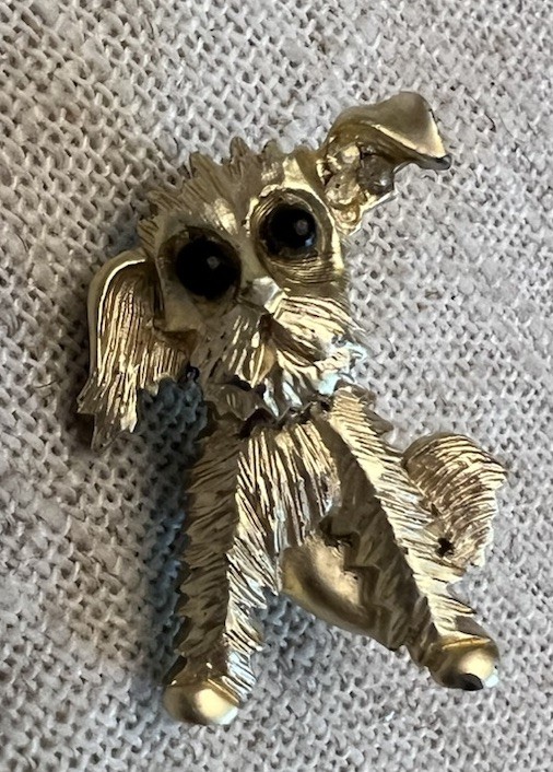 Adorable Gold Doggie Brooch About 1 Inch Black Bead Eyes Dog Puppy Shizu Yorkie