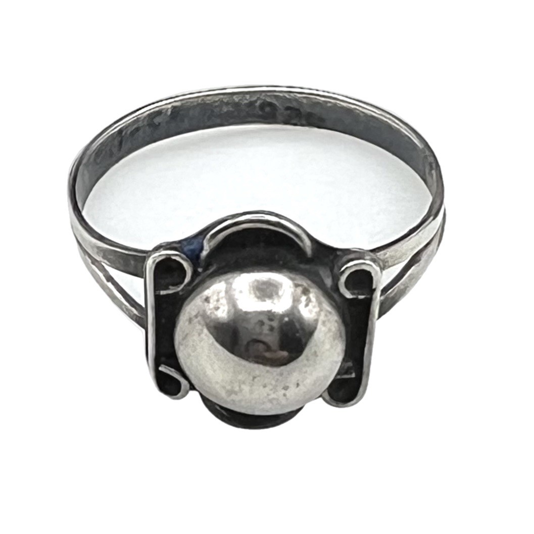 Vintage Ball Design 925 Sterling Silver Ring Child’s Size 4.25 Signed