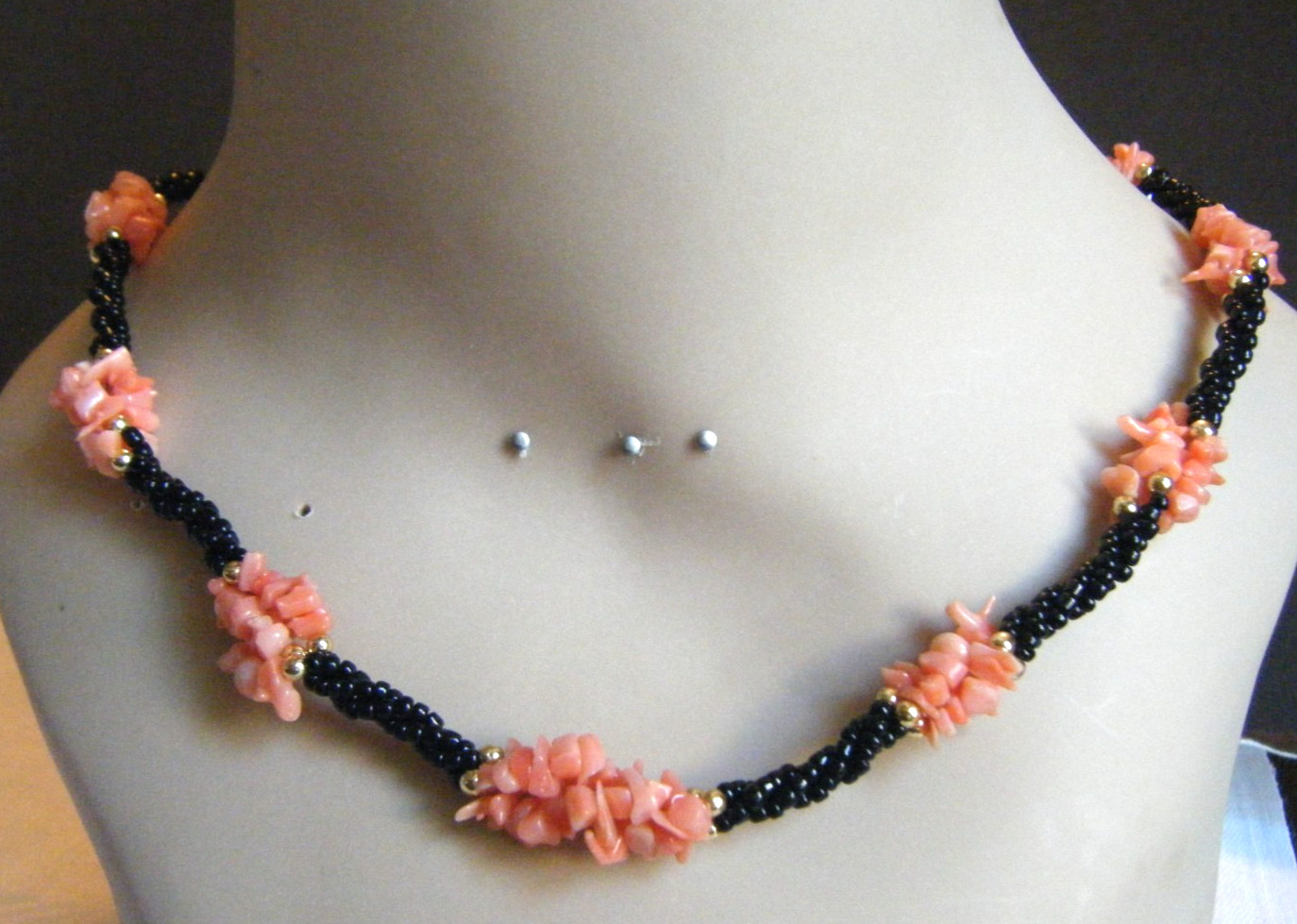 Vtg Necklace combo coral salmon color & with black onyx multi strands GF clasp