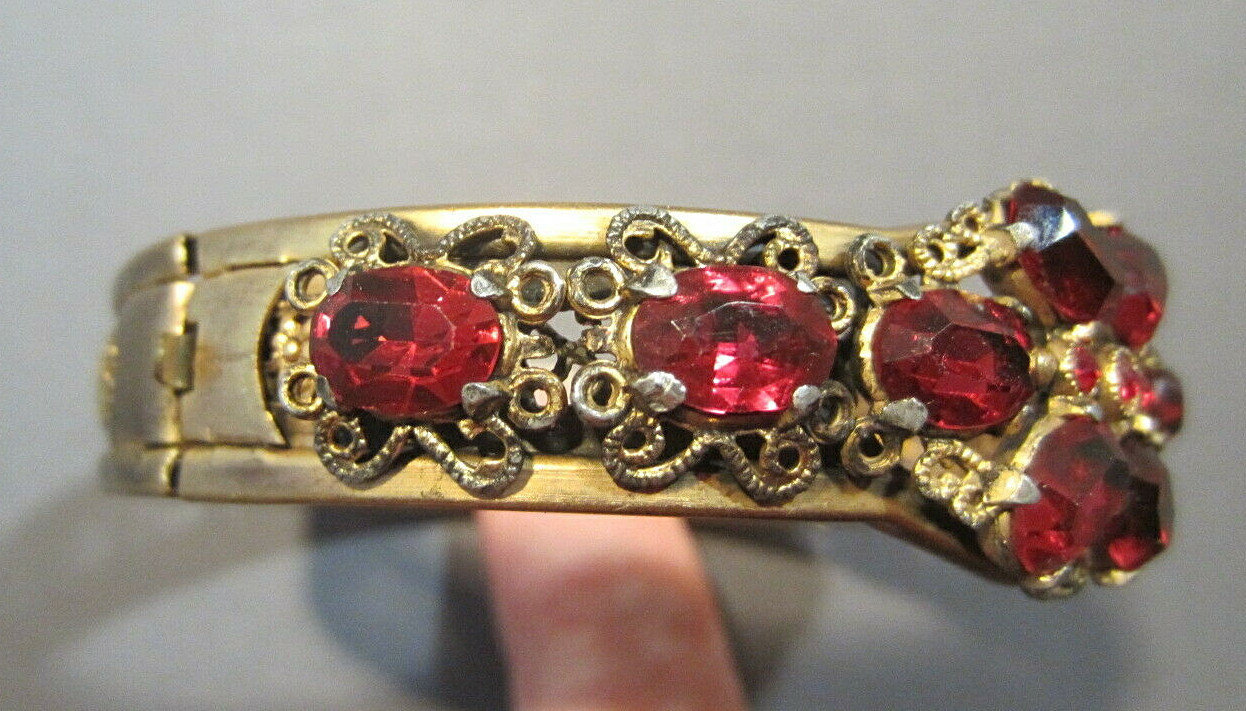 Vtg Gold Plated Filigree Bangle Bracelet w/ Red Stones & Original Box Small Size
