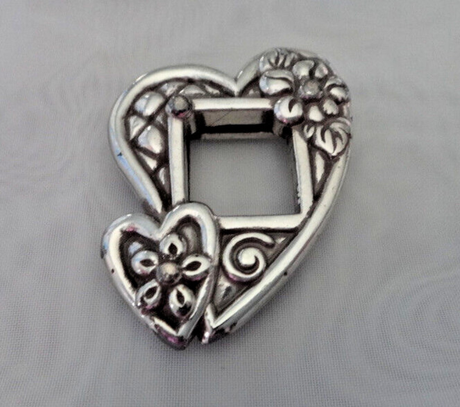 1.5′ BRIGHTON silver Hearts and Flowers 13x15mm Photo Brooch Pin Retired