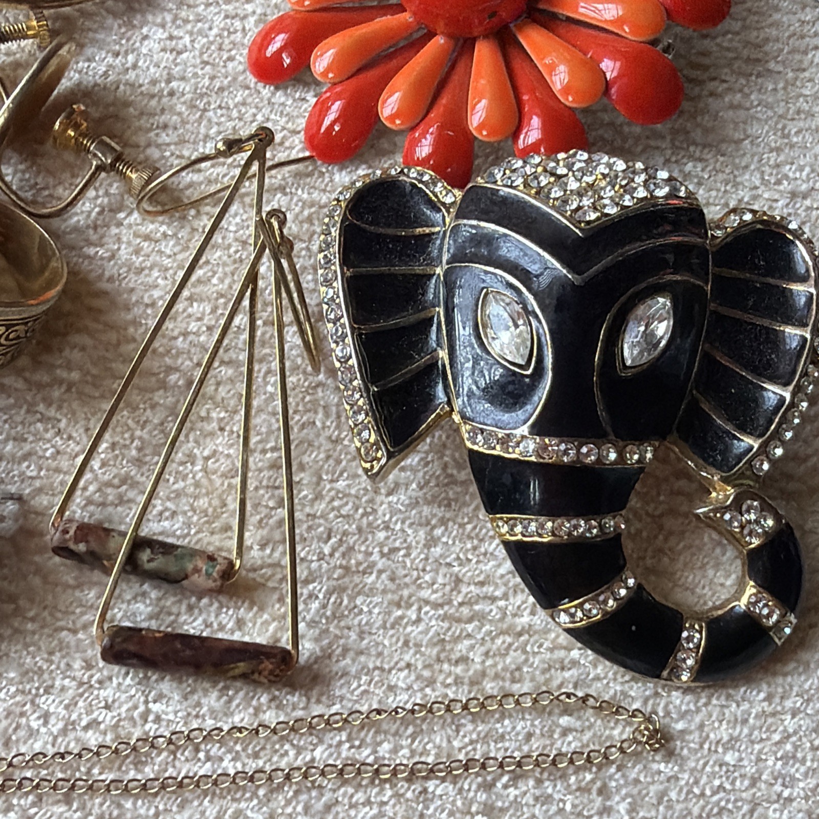Mixed Jewelry lot of 26 Vintage and modern Estate Sale Find