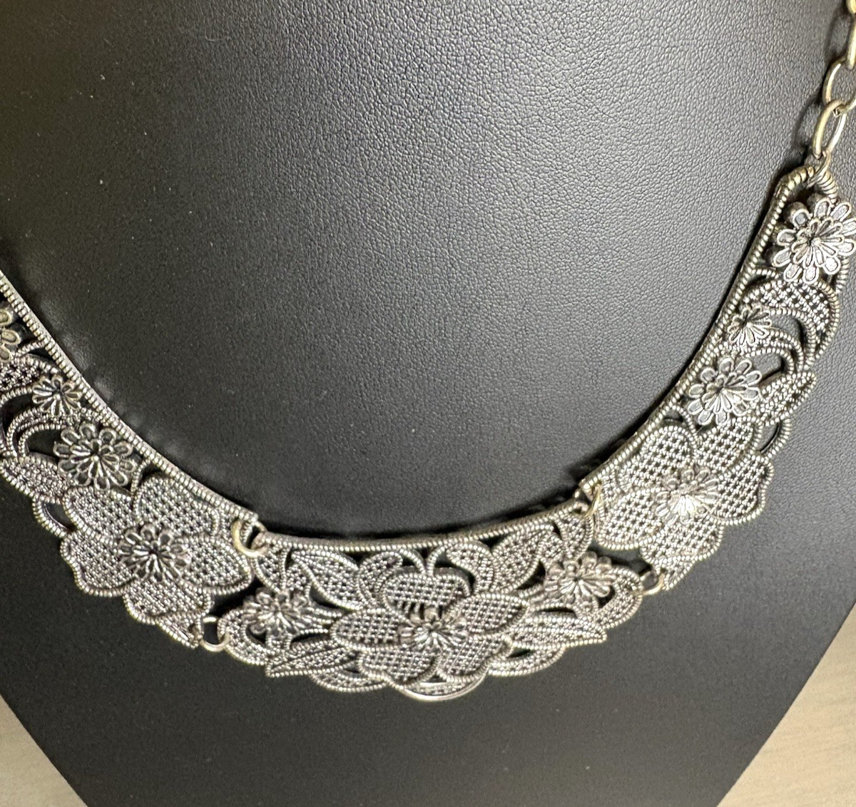 Silver Tone 10″ Vintage Adjustable Necklace & Clip On Earrings Glam Goth