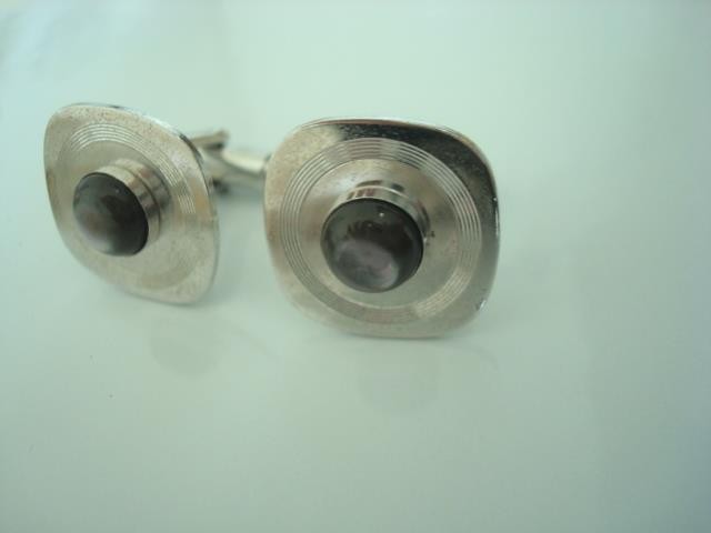 Vintage Anson Silver Tone and Gray Mother of Pearl Shell Cufflinks KJ