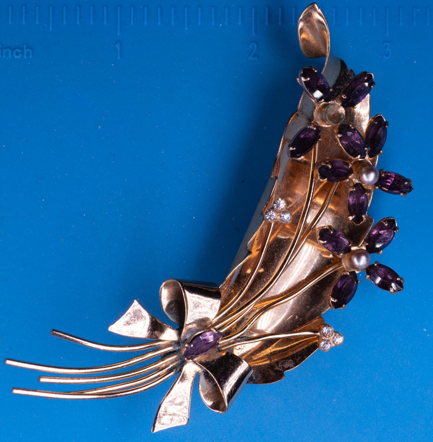 Coro Floral Spray Brooch Gold Tone 2.75″ Vintage Amethyst Rhinestone Pearl Pin