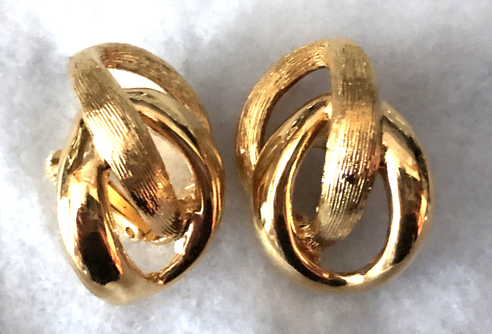 LOT OF 13 PAIRS VTG. SIGNED EARRINGS CAROLEE MONET DODD TRIFARI AND MORE