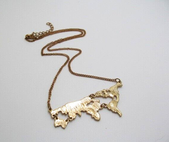 Vintage Yellow Gold Tone Curb Link World Map Link Chain Necklace