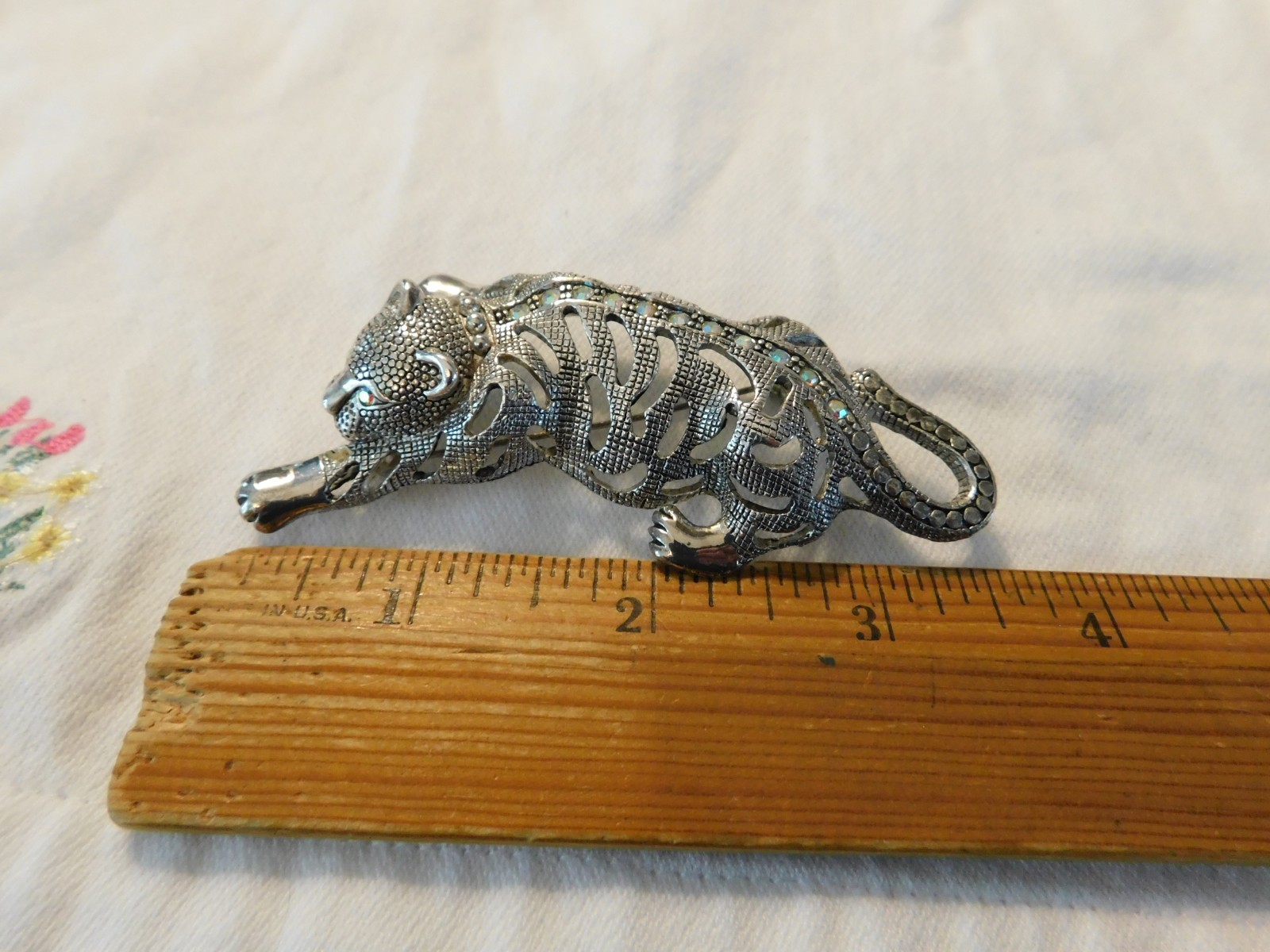 Tiger Panther Brooch Aurora Borealis Crystal Rhinestones Vintage Pin