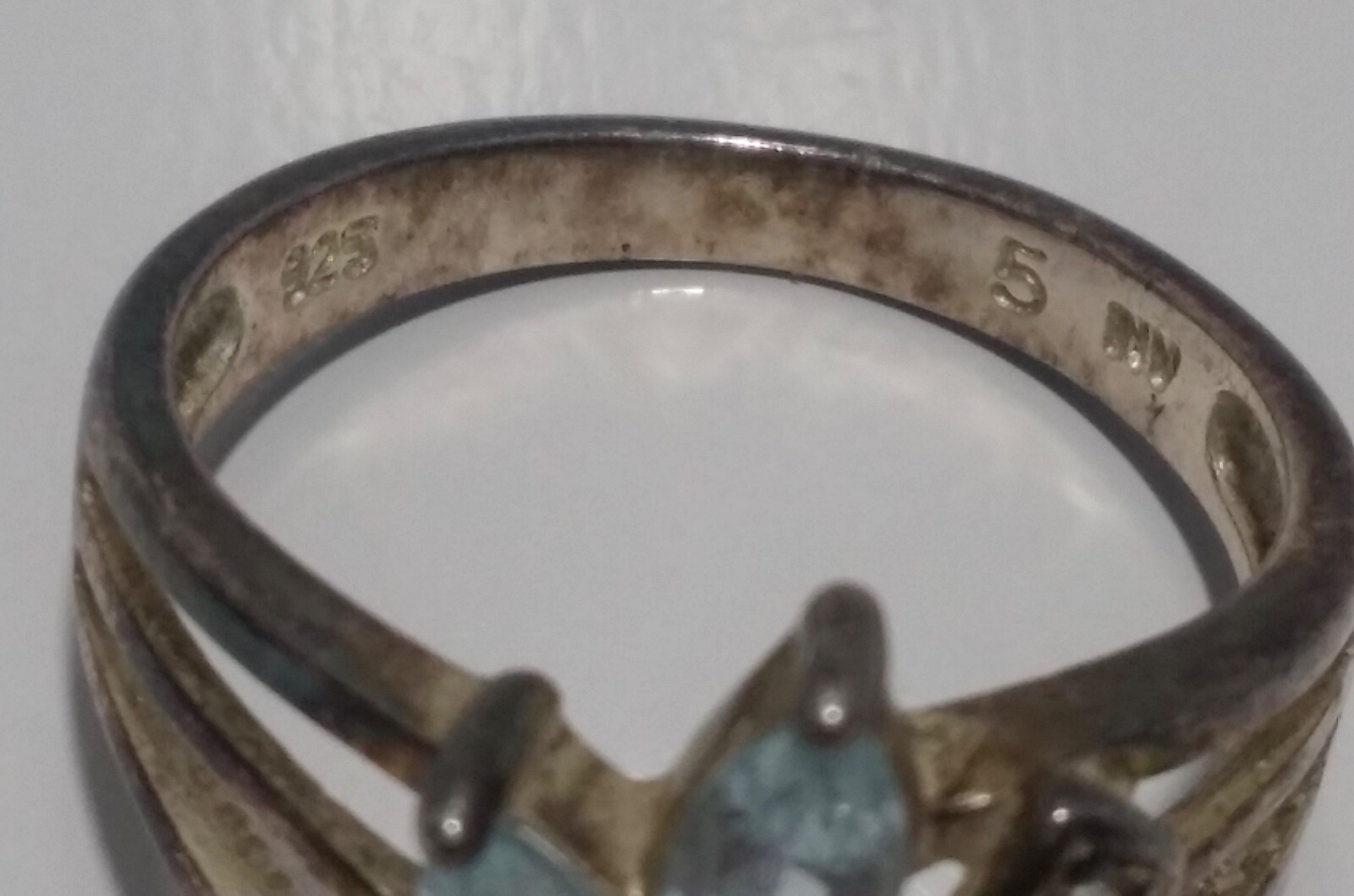 925 NV Sterling Silver Light Blue Topaz & Clear CZ Ring – Size 5