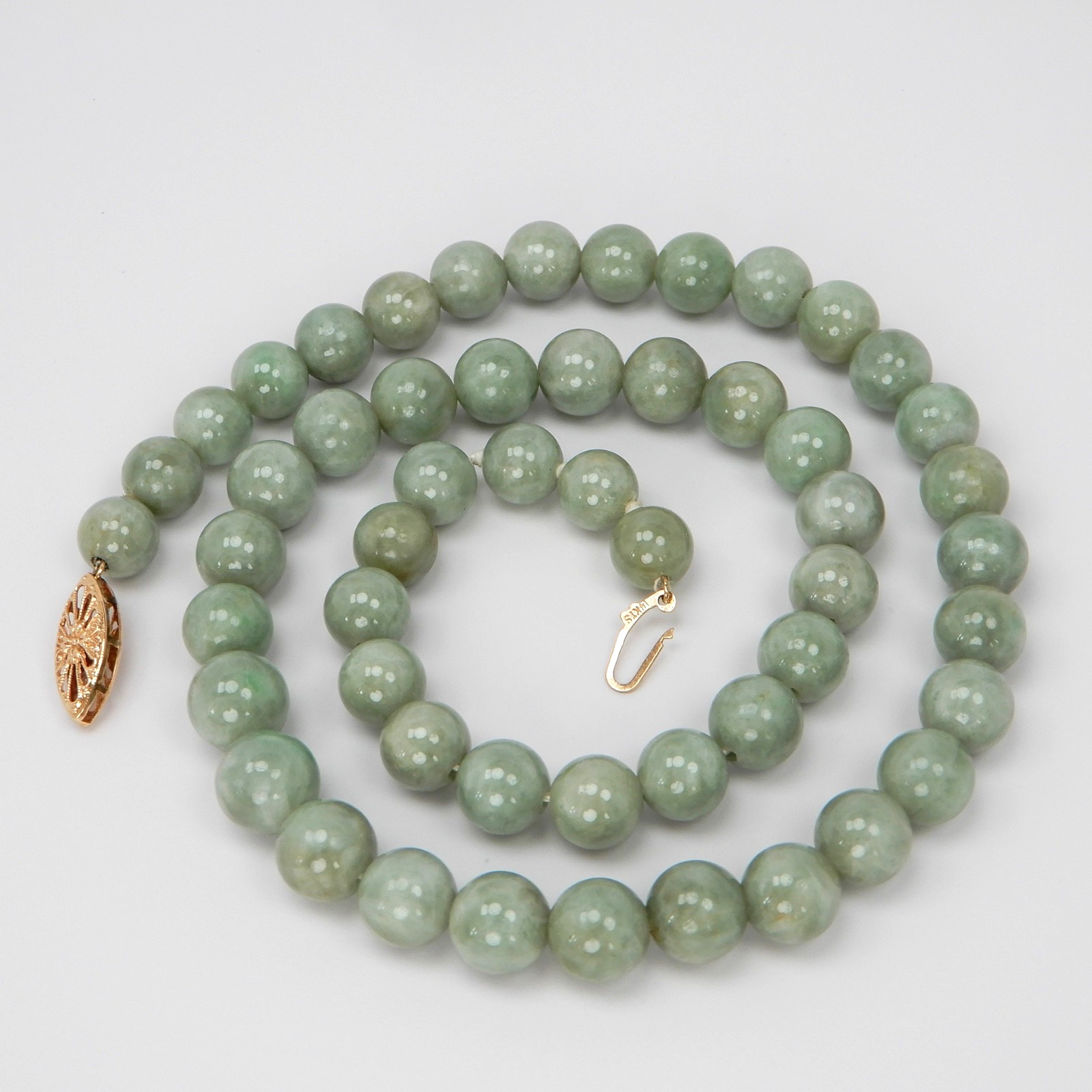 Green Jade Jadeite 8mm Bead Necklace 17” 14K Filigree Clasp 52.9g