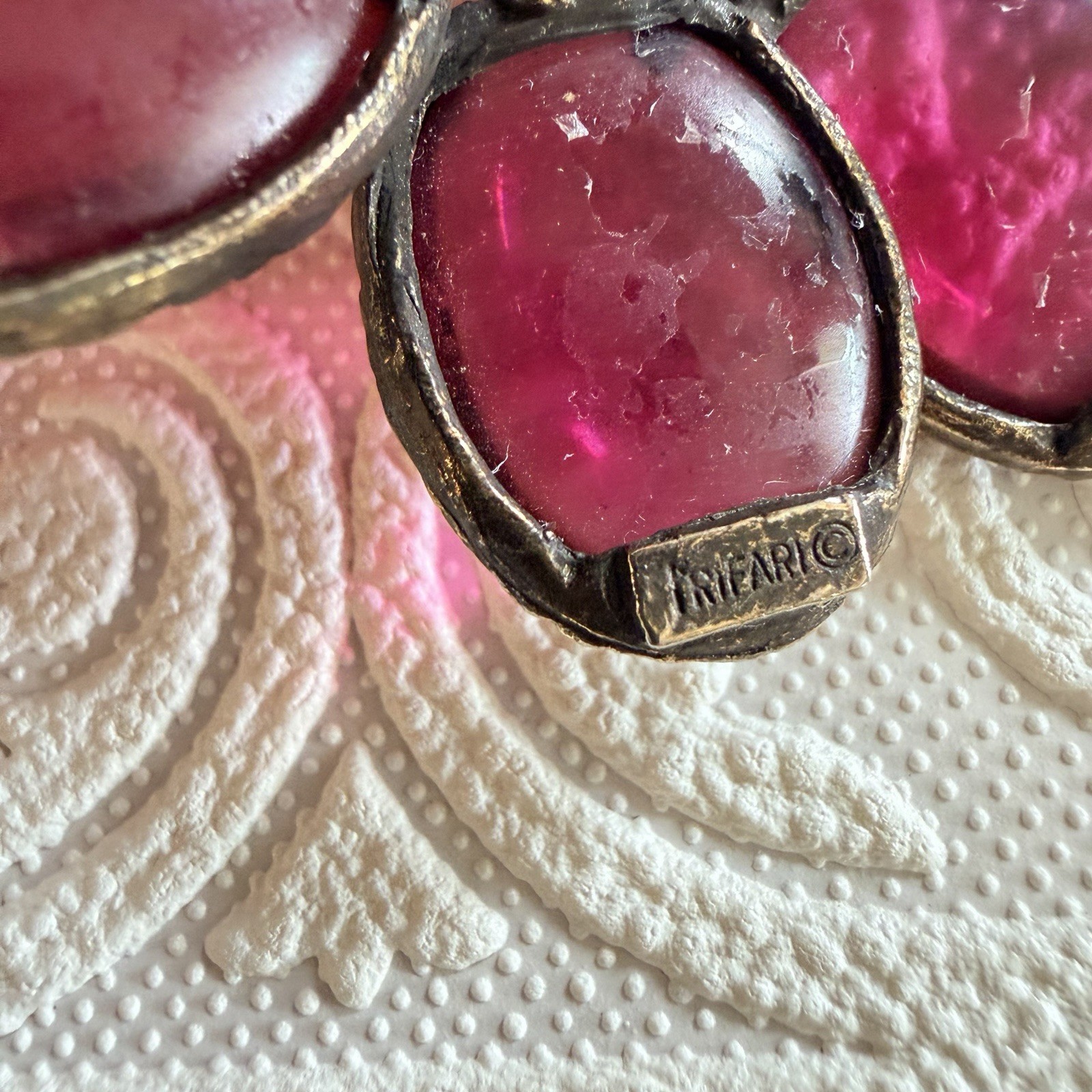 Rare Vintage Crown Trifari Brooch Pin Pendant Cranberry Red Gripoix Glass Domed