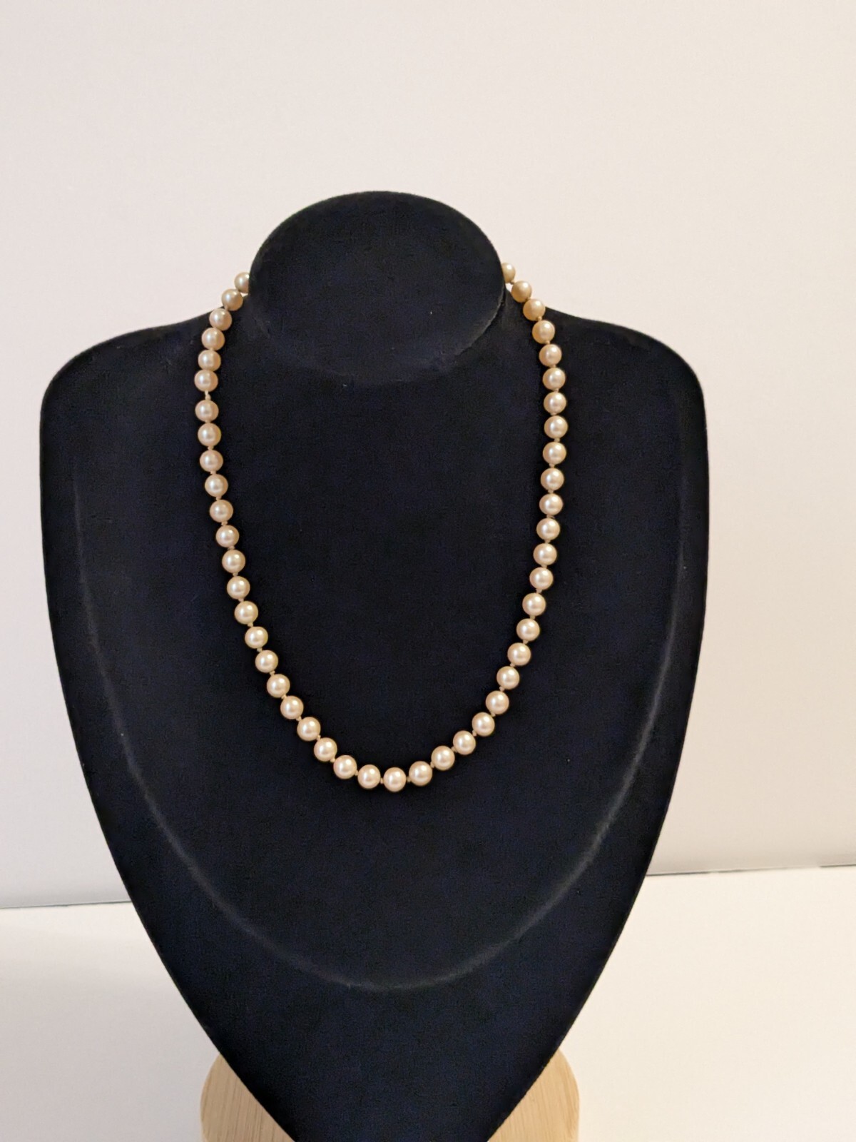 Faux Pearl Vintage Hand Knotted Necklace. Champagne. Barrel Closure 15″.